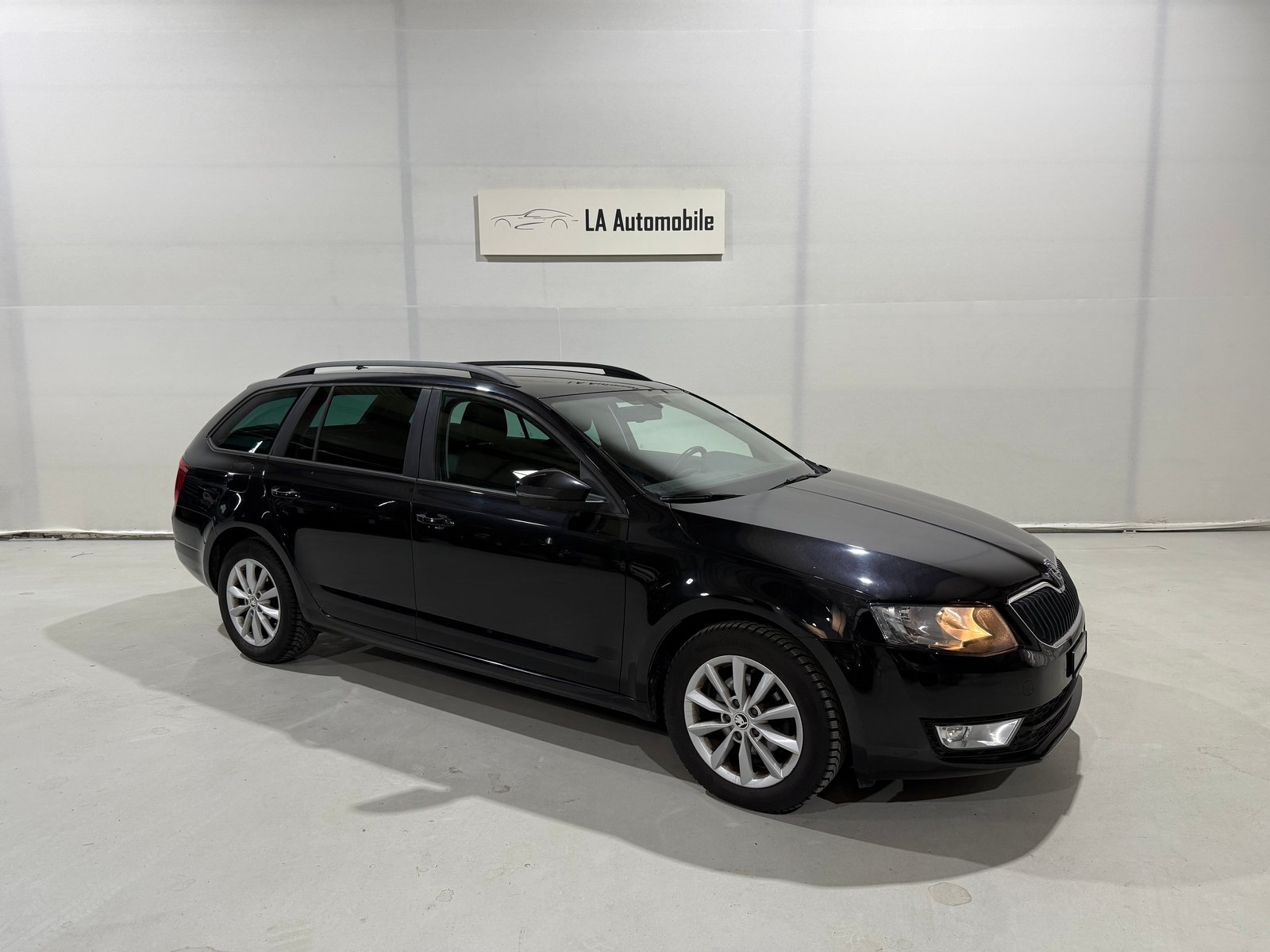SKODA Octavia Combi 1.6 TDI Elegance DSG, Diesel, Occasion / Utilisé, Automatique - 6