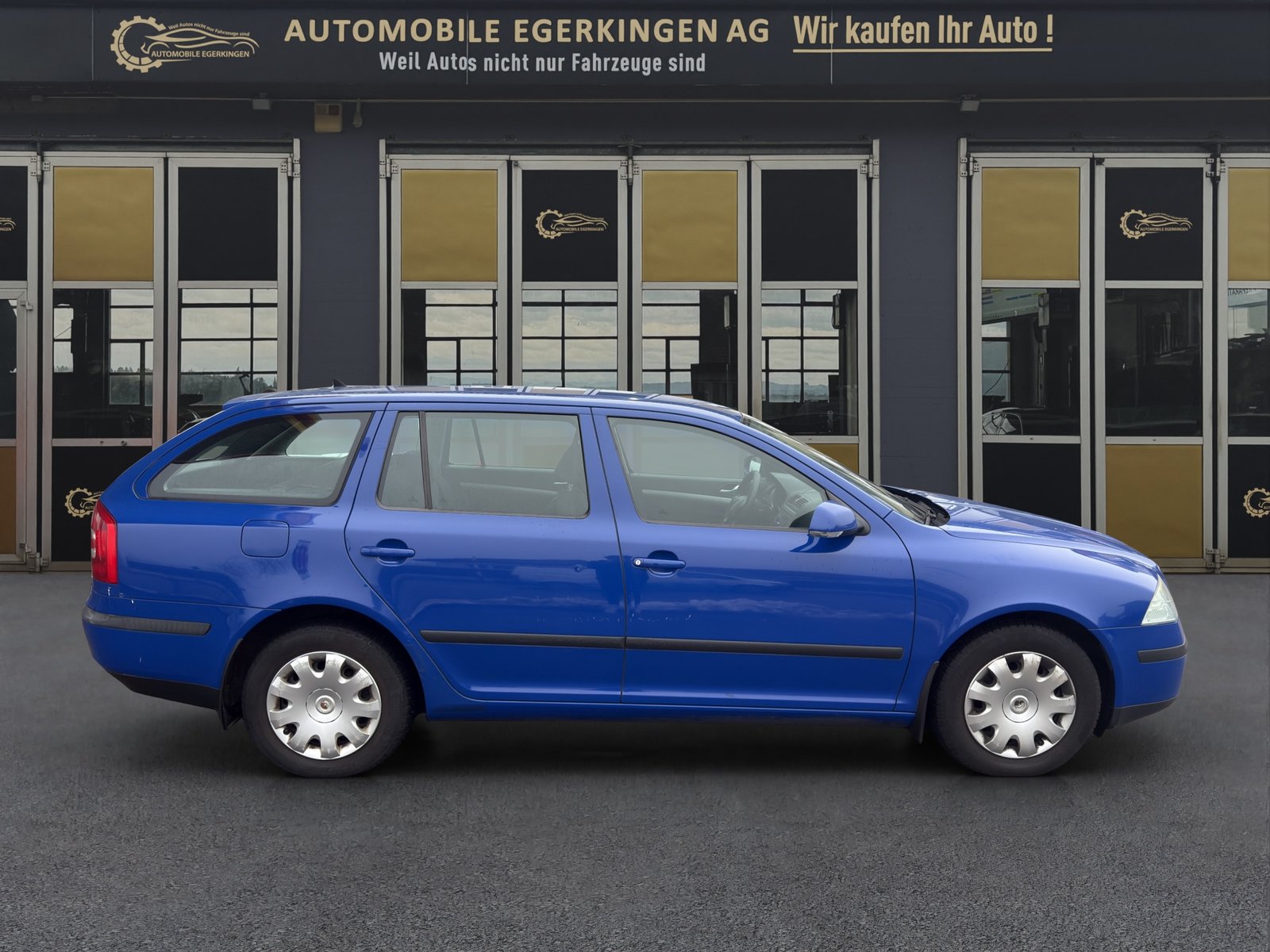 SKODA Octavia 1.6 Ambiente Automat, Essence, Occasion / Utilisé, Automatique - 4