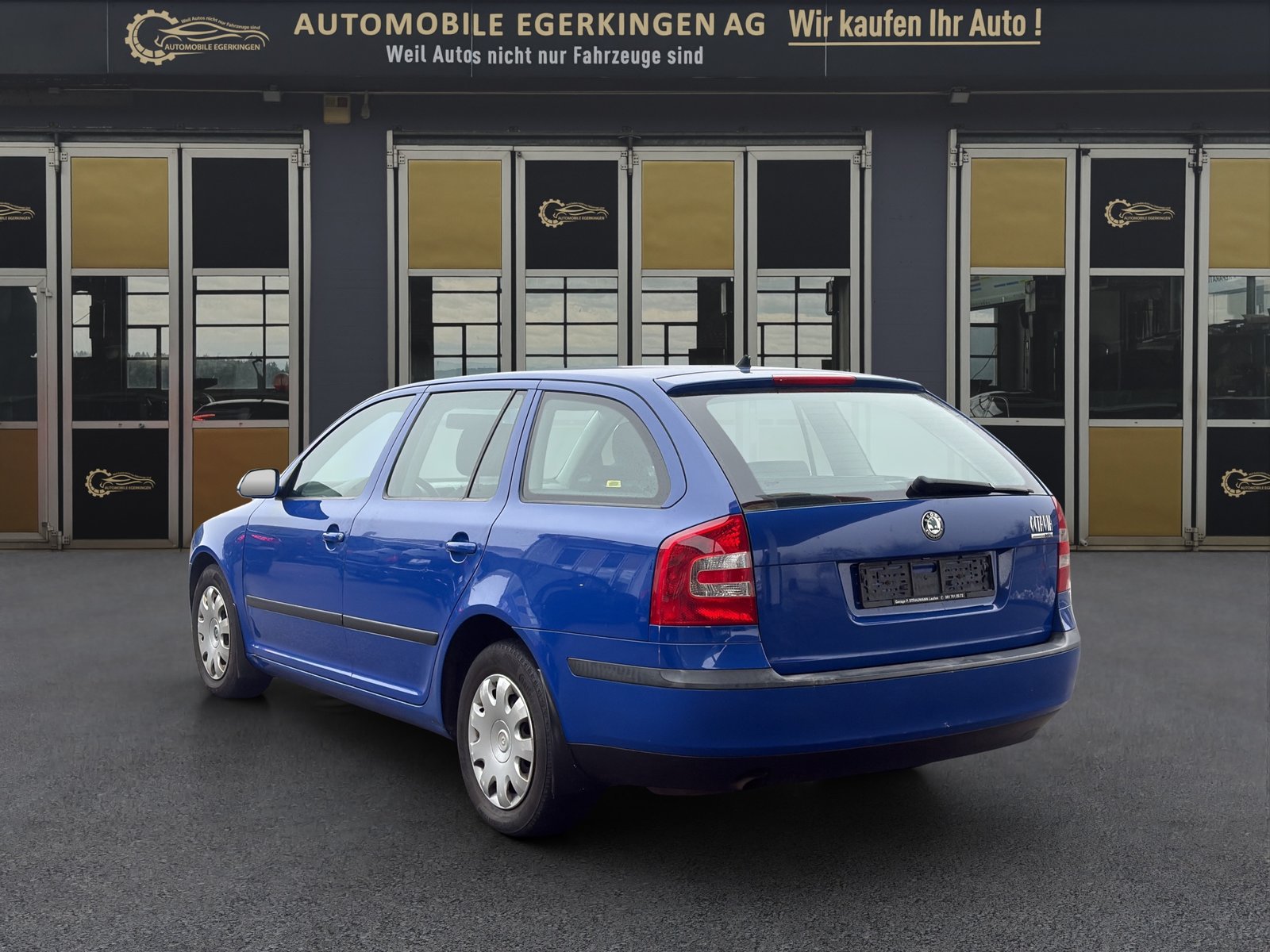 SKODA Octavia 1.6 Ambiente Automat, Essence, Occasion / Utilisé, Automatique - 7