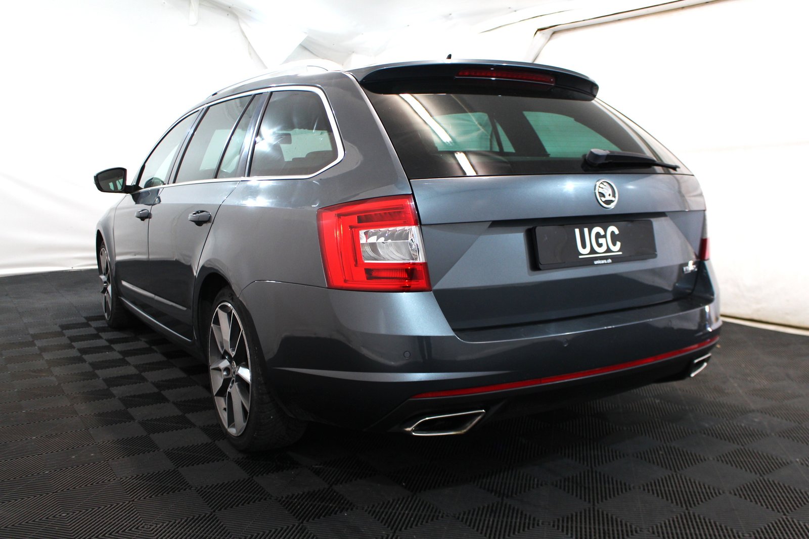 SKODA Octavia Combi 2.0 TDI 184 RS DSG, Diesel, Occasion / Utilisé, Automatique - 4