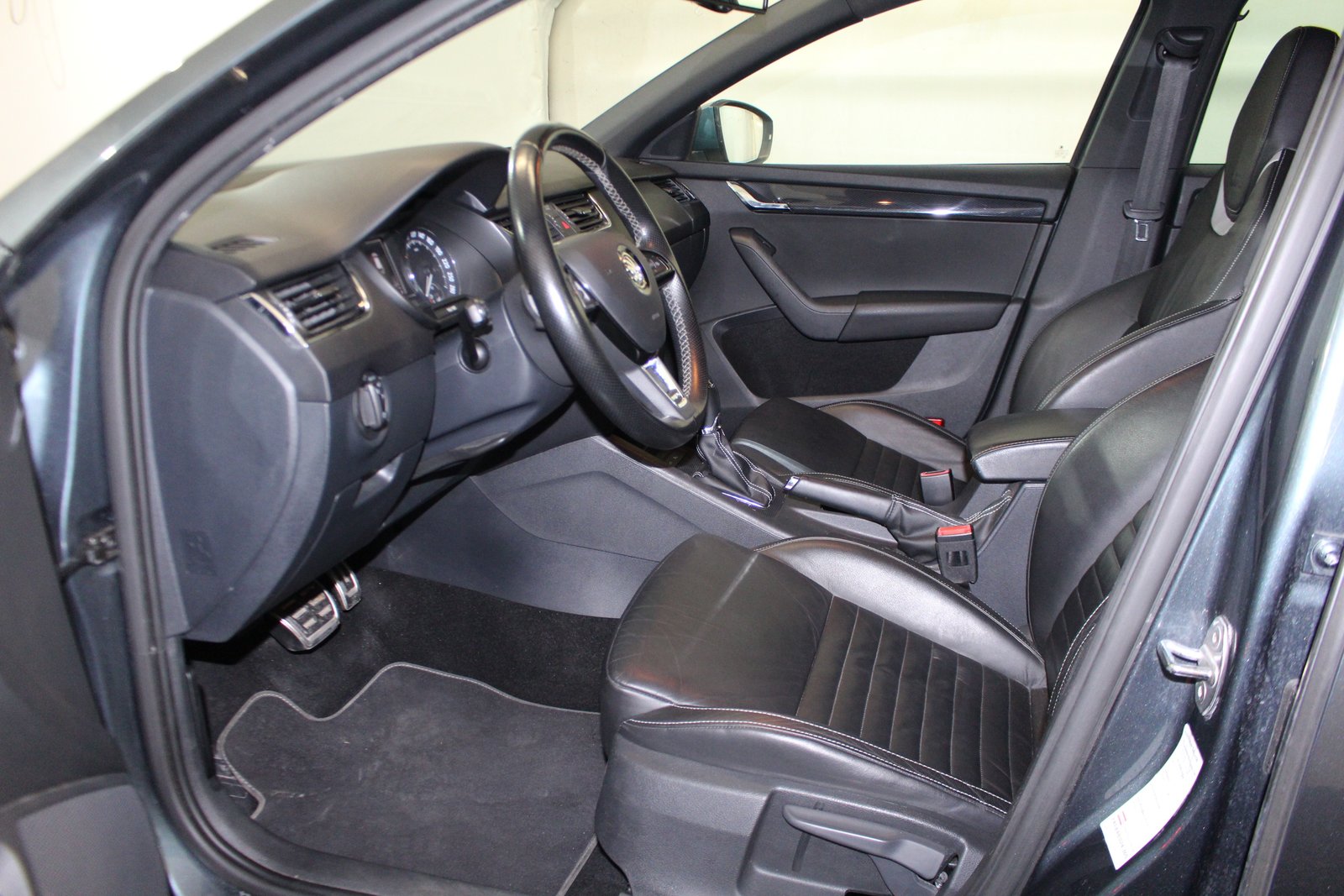 SKODA Octavia Combi 2.0 TDI 184 RS DSG, Diesel, Occasion / Utilisé, Automatique - 7