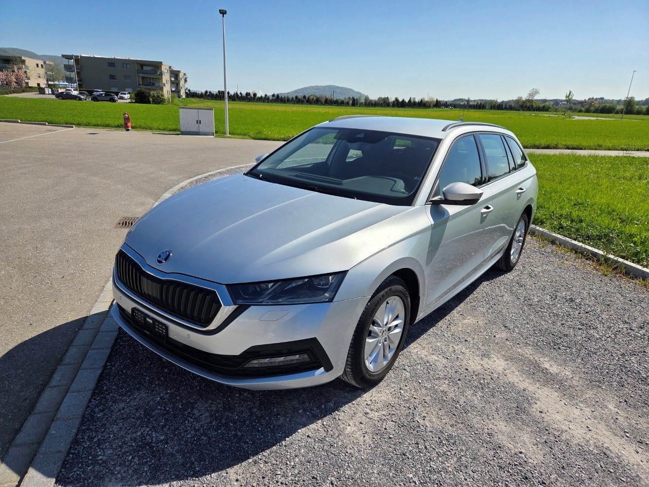 SKODA Octavia Combi 2.0 TDI DSG Ambition, Diesel, Occasion / Utilisé, Automatique - 2