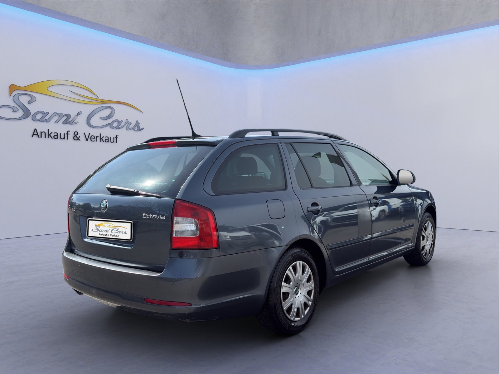 SKODA Octavia Combi 1.8 TSI Ambiente DSG, Petrol, Second hand / Used, Automatic - 6