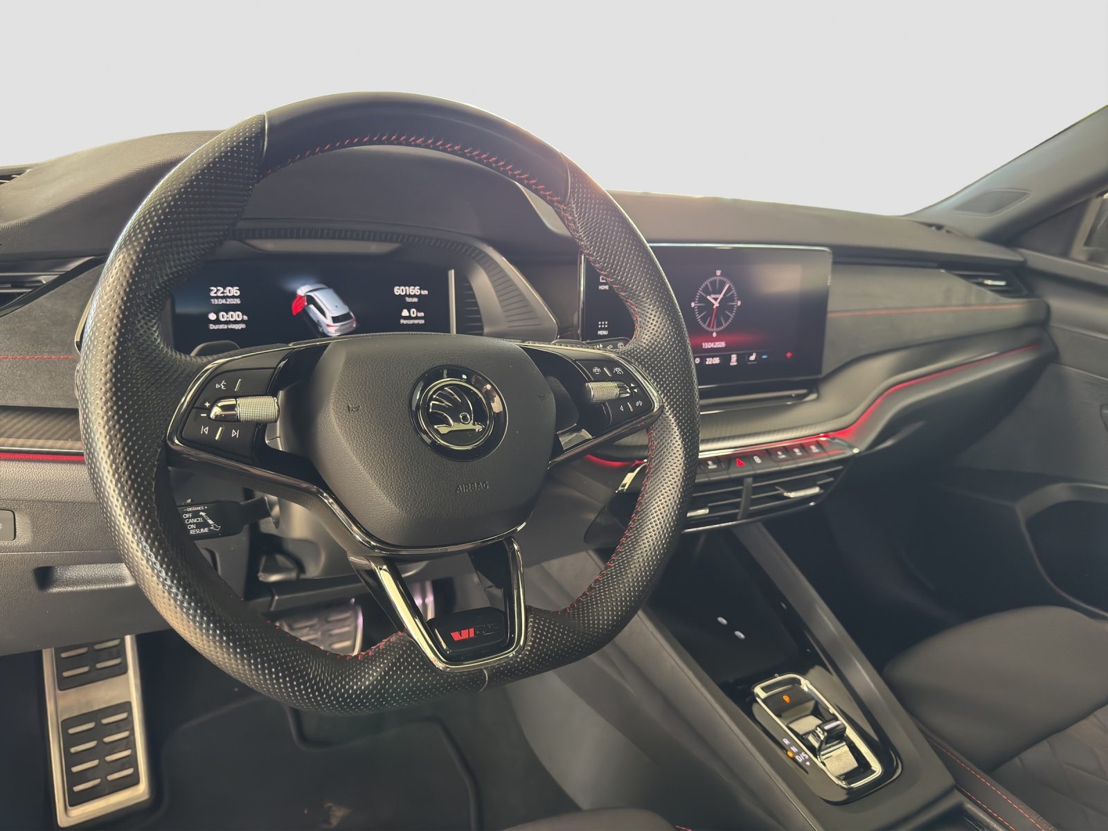 SKODA Octavia RS iV Plug-in-Hybrid (Netto), Full-Hybrid Petrol/Electric, Second hand / Used, Automatic - 7