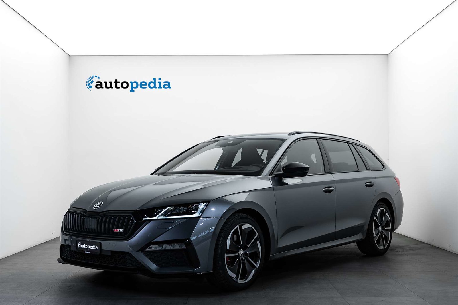 SKODA Octavia Combi 2.0 TDI DSG RS 200PS