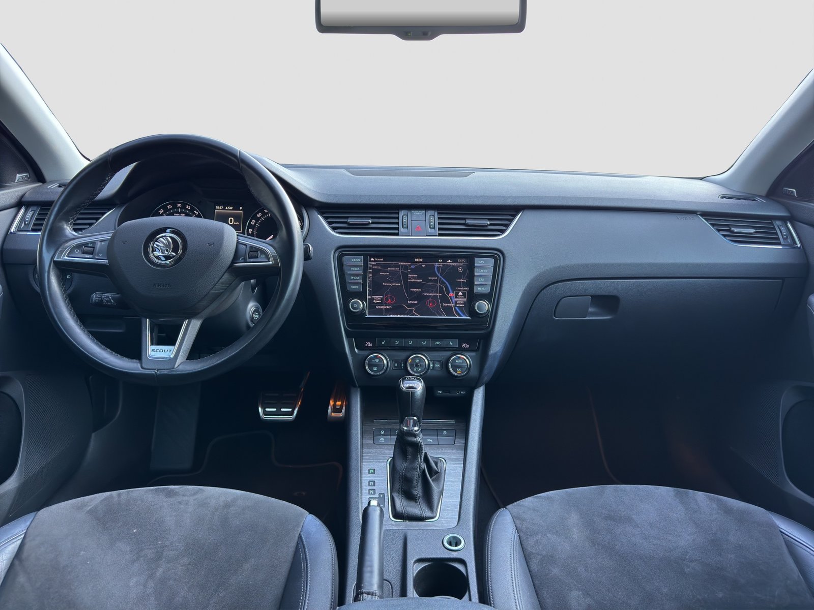 SKODA Octavia Combi 2.0 TDI Scout 4x4 DSG, Diesel, Occasion / Utilisé, Automatique - 4
