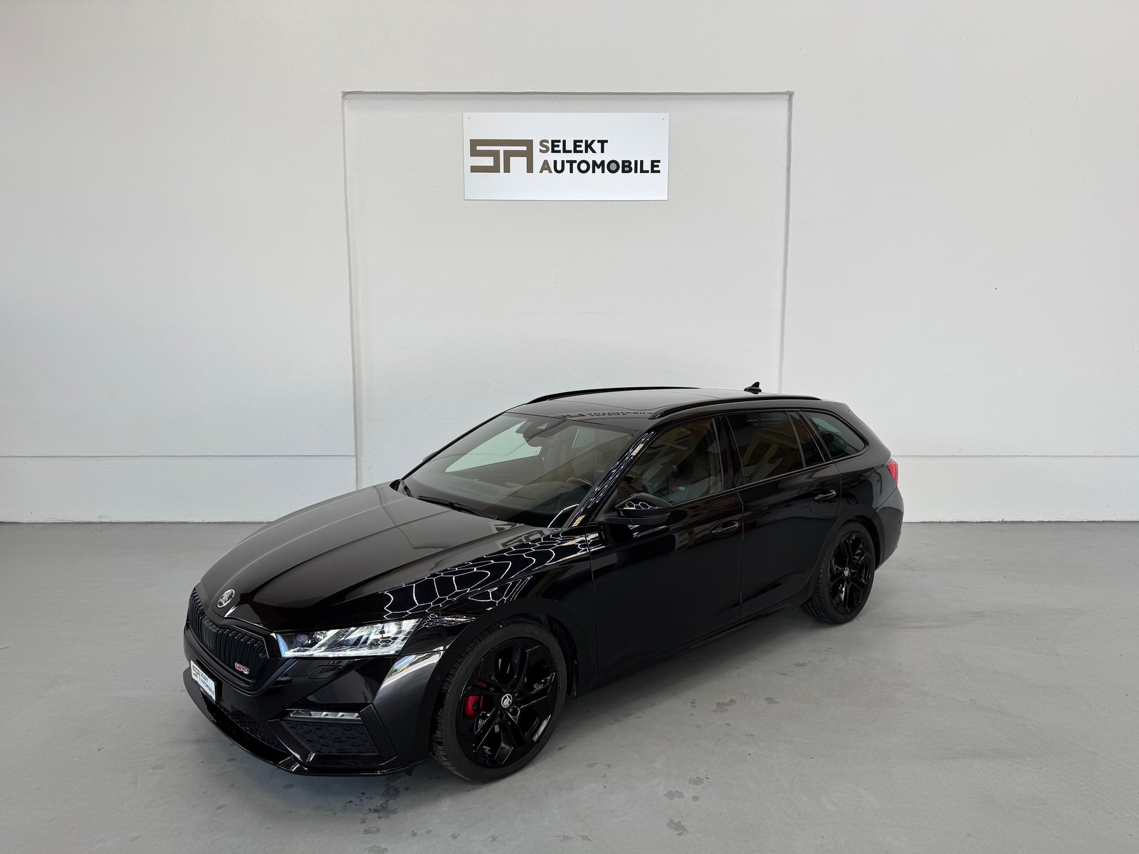 SKODA Octavia Combi 2.0 TDI DSG RS