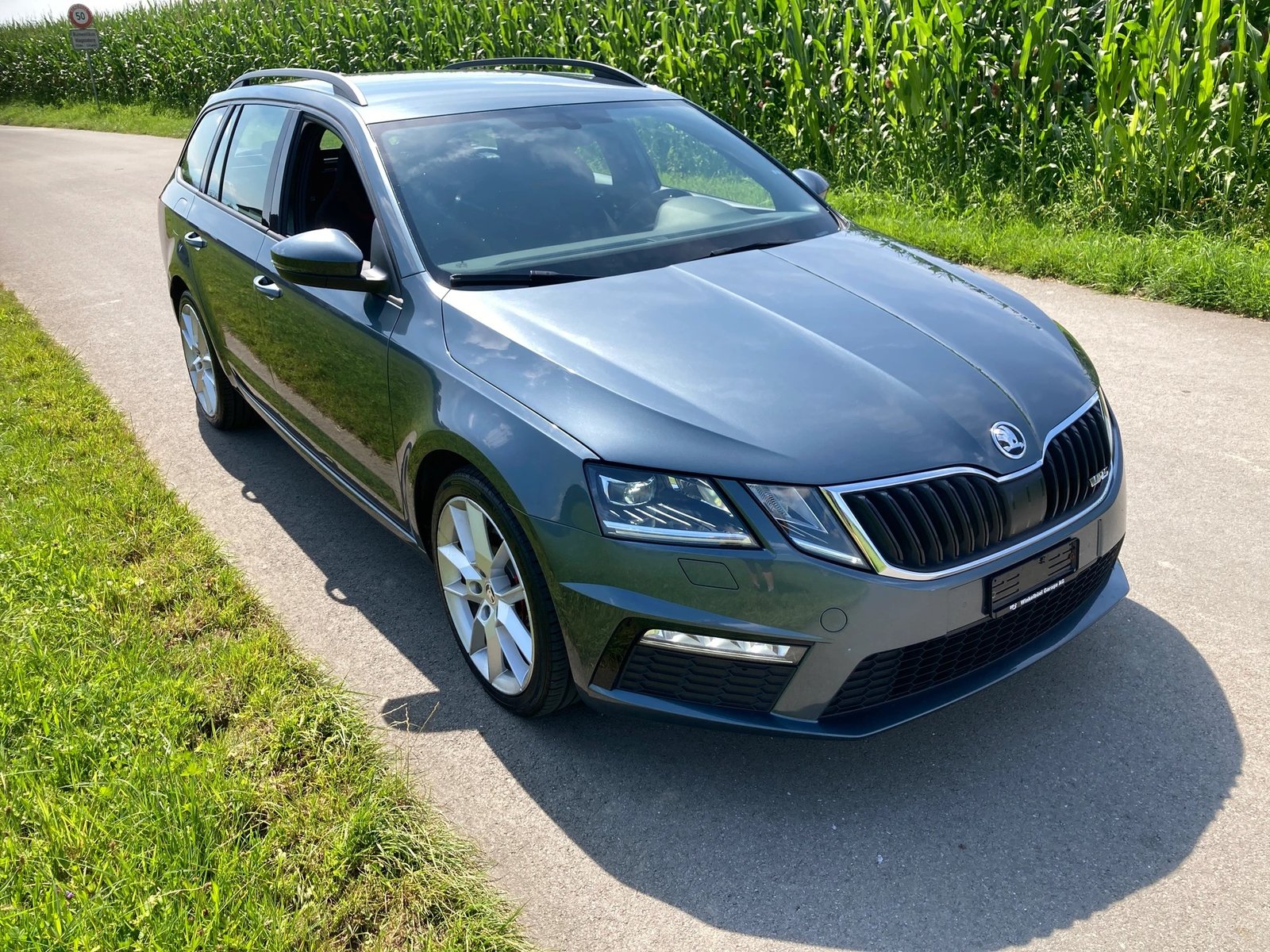 SKODA Octavia Combi 2.0 TDI RS 4x4 DSG mit Anhängerkupplung, Diesel, Second hand / Used, Automatic - 2