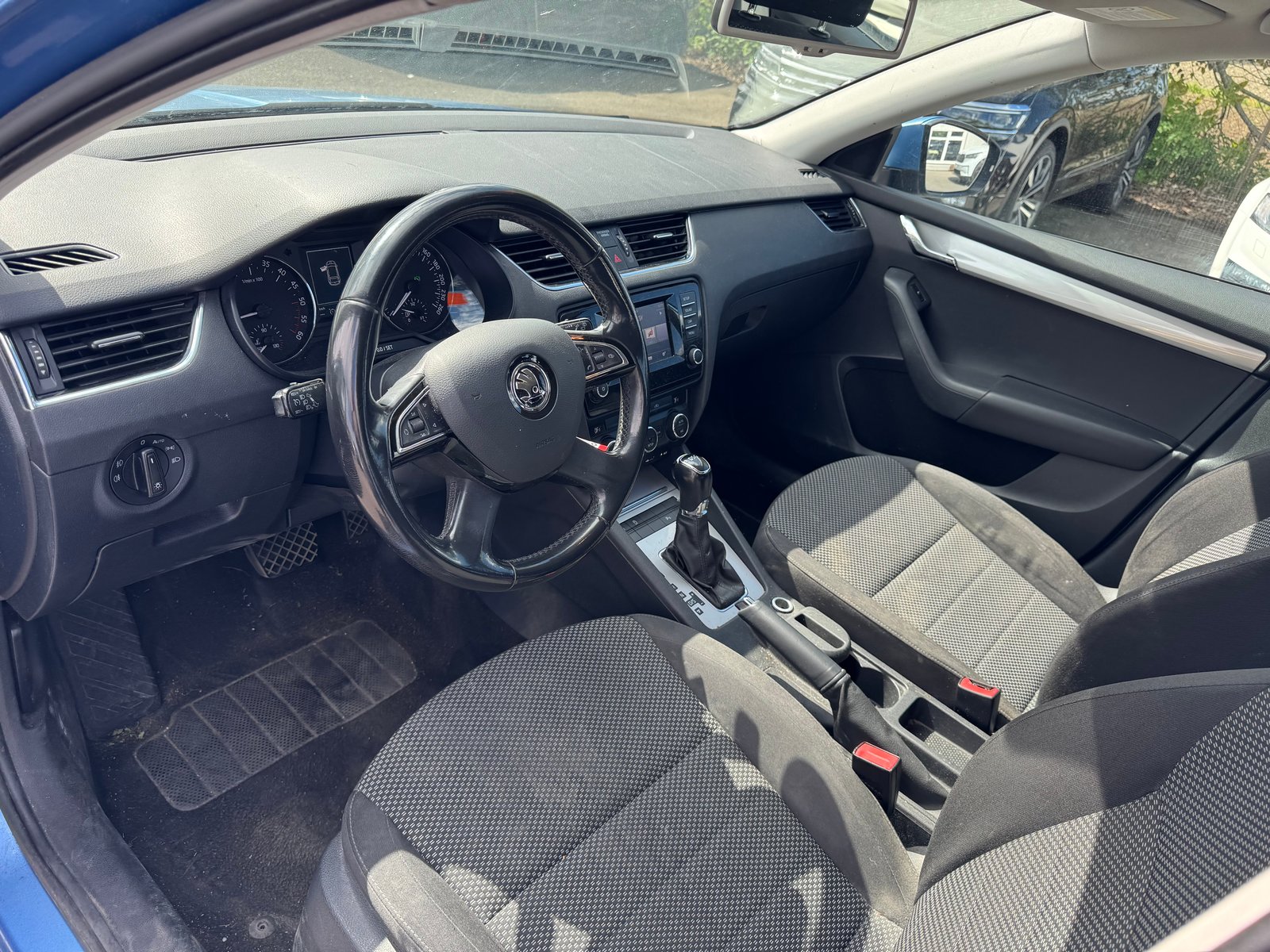 SKODA Octavia Combi 1.6 TDI Ambition DSG, Diesel, Occasion / Gebraucht, Automatik - 5