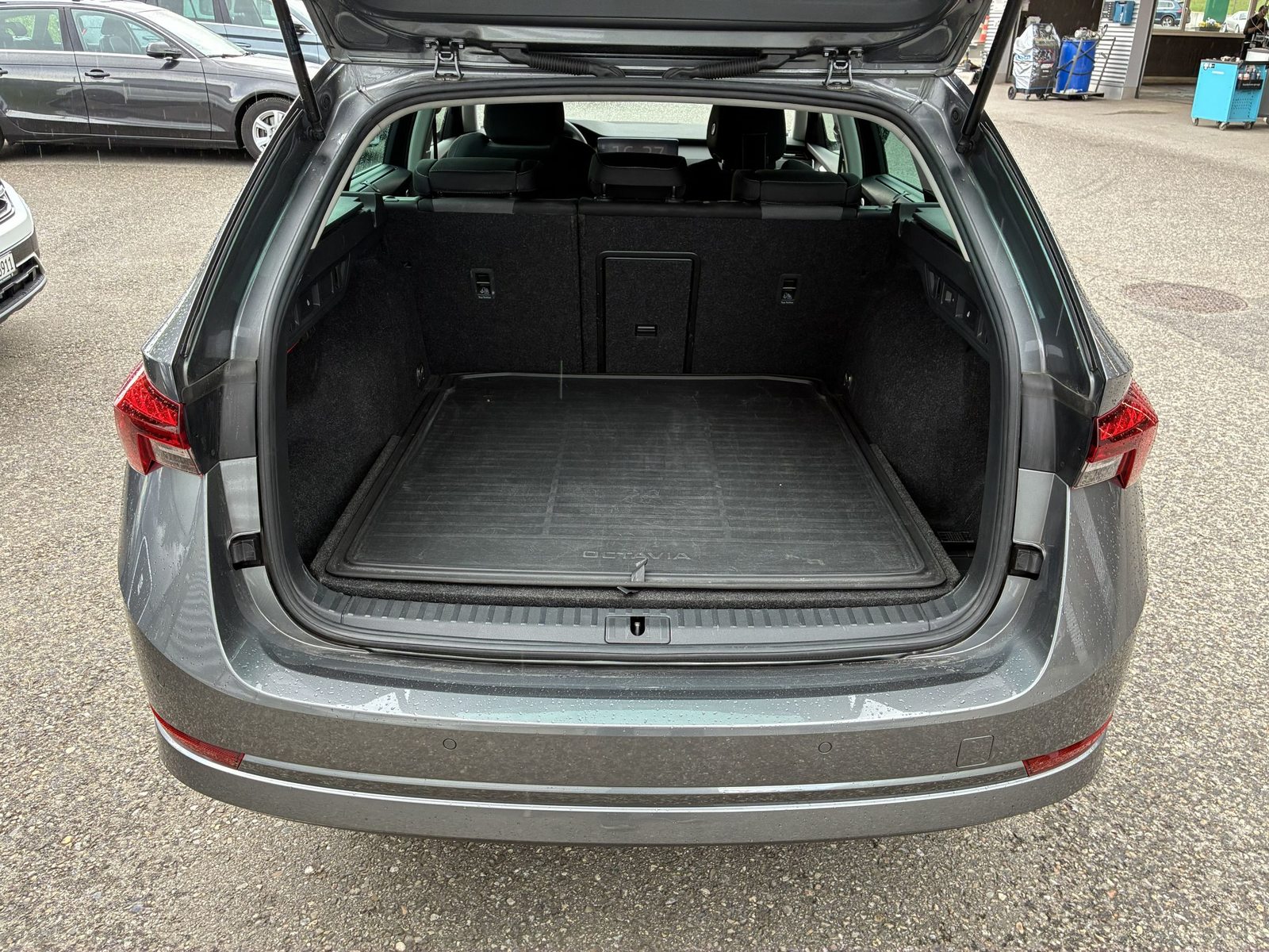 SKODA Octavia Ambition, Essence, Occasion / Utilisé, Automatique - 6