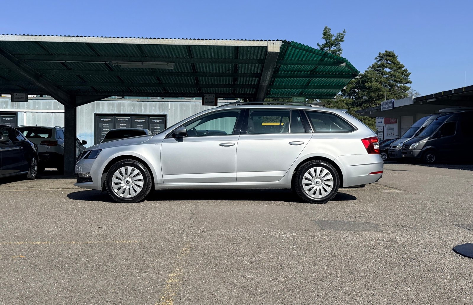 SKODA Octavia Combi 1.5 TSI Soleil DSG-Automat, Benzin, Occasion / Gebraucht, Automatik - 2