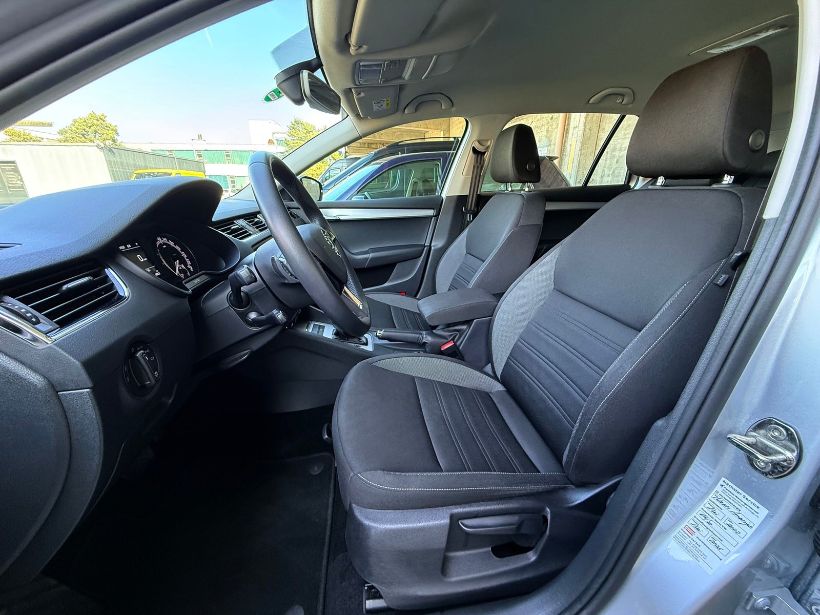 SKODA Octavia Combi 1.5 TSI Soleil DSG-Automat, Benzin, Occasion / Gebraucht, Automatik - 5
