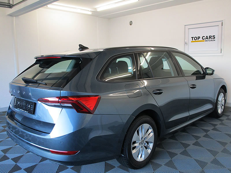 SKODA Octavia Combi 2.0 TDI DSG Ambition, Diesel, Second hand / Used, Automatic - 5