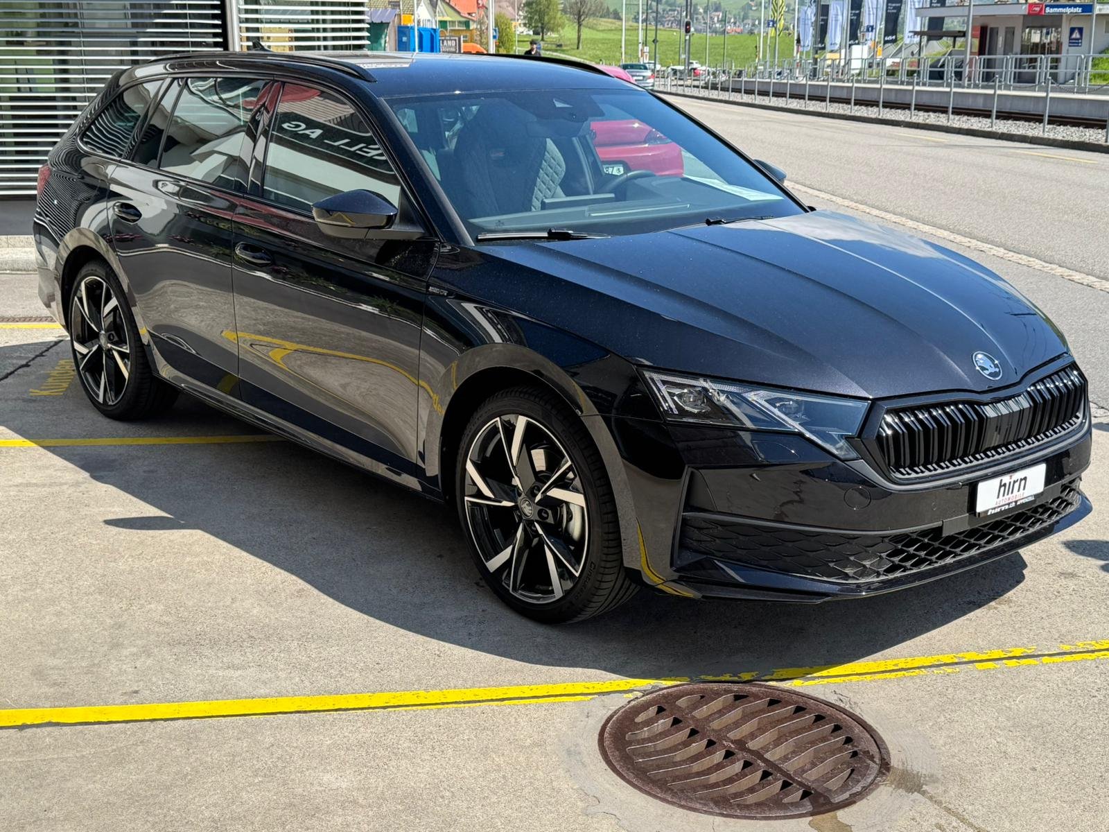 SKODA Octavia Combi 1.5 TSI SportLine DSG, Mild-Hybrid Petrol/Electric, Second hand / Used, Automatic - 2