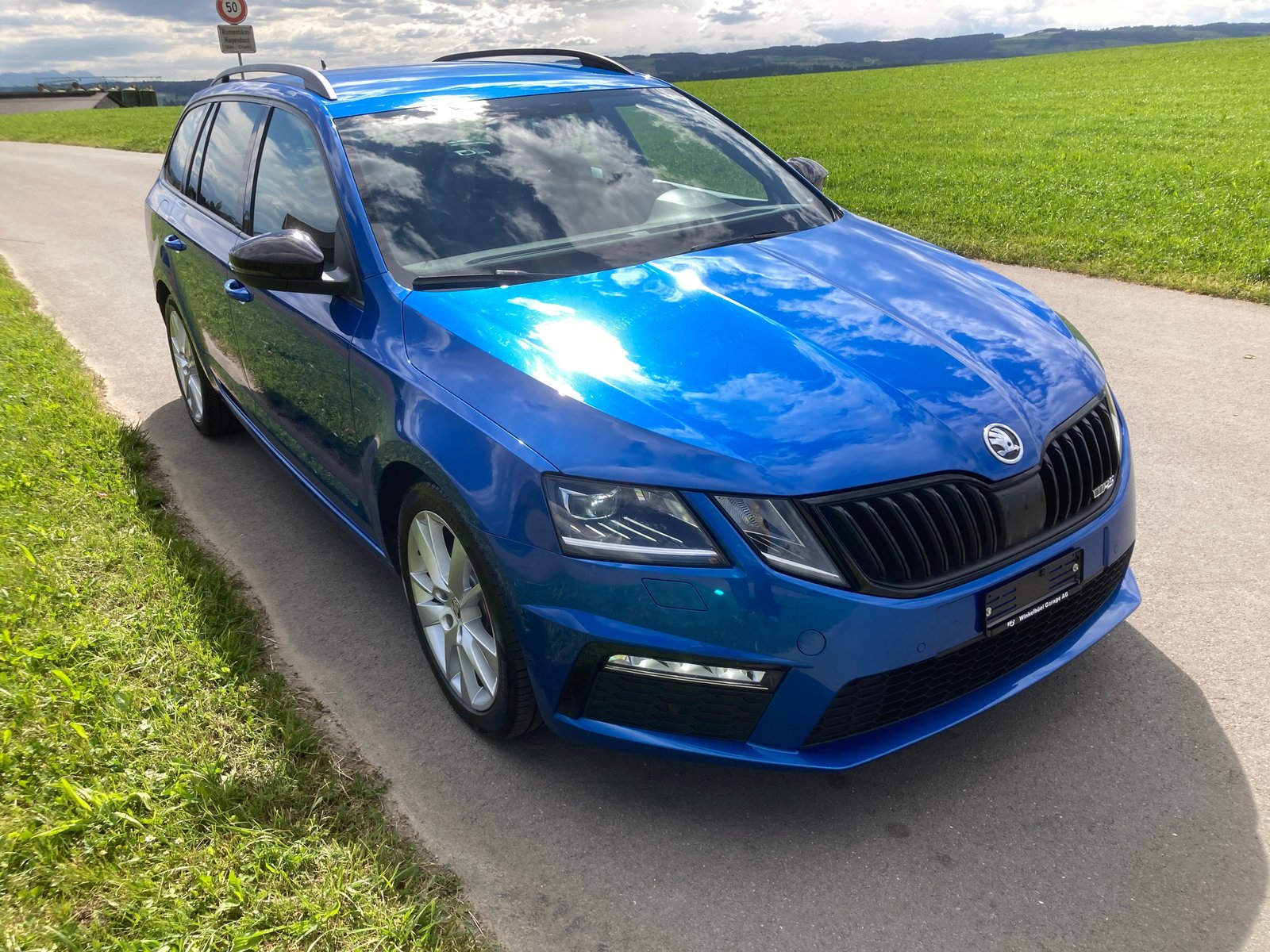 SKODA Octavia Combi 2.0 TDI RS 4x4 DSG mit Anhängerkupplung, Diesel, Occasion / Gebraucht, Automatik - 2