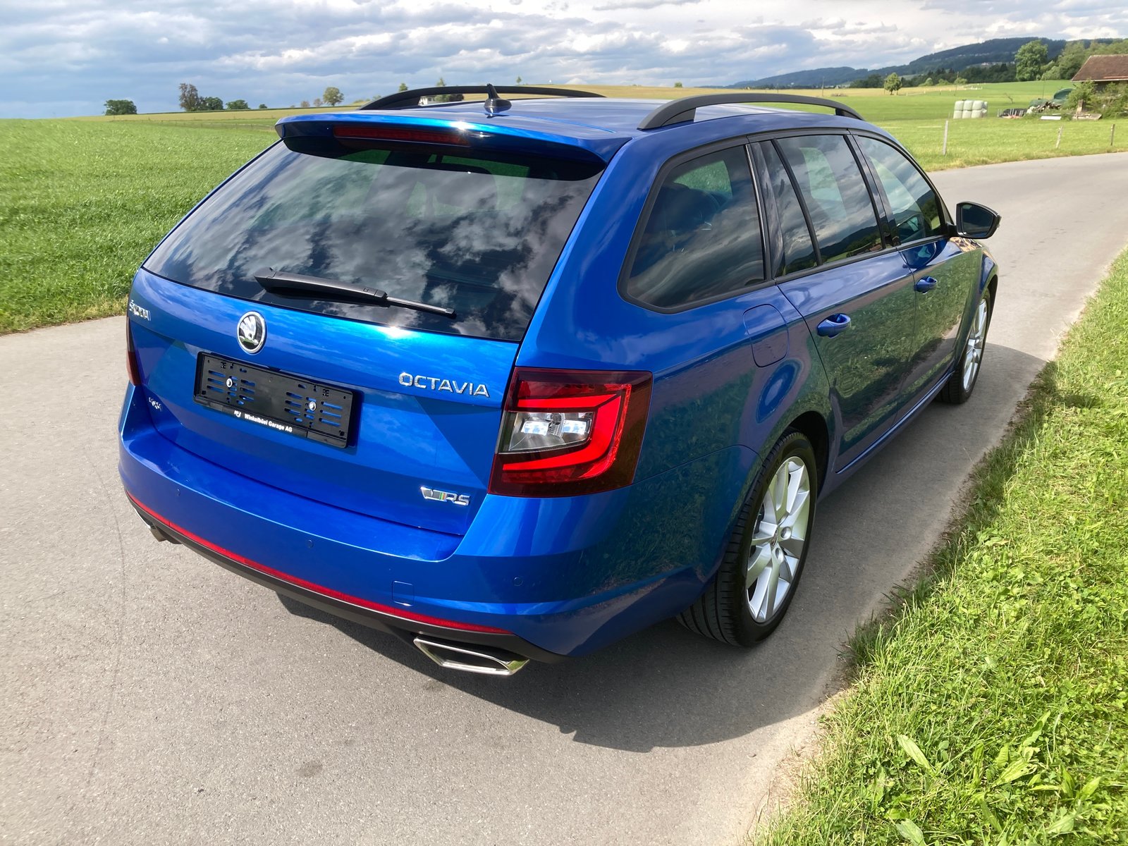 SKODA Octavia Combi 2.0 TDI RS 4x4 DSG mit Anhängerkupplung, Diesel, Occasion / Gebraucht, Automatik - 3