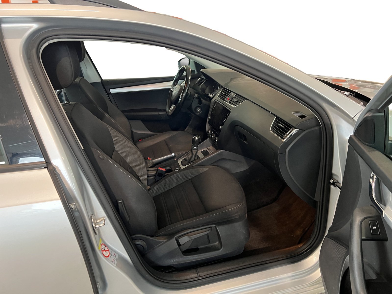 SKODA Octavia Combi 2.0 TDI Ambition 4x4 DSG, Diesel, Occasion / Gebraucht, Automatik - 7