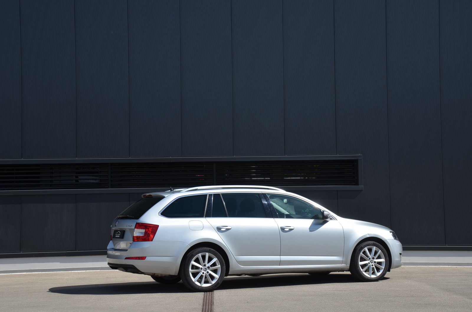 SKODA Octavia Combi 1.8 TSI Elegance 4x4 DSG, Benzin, Occasion / Gebraucht, Automatik - 4