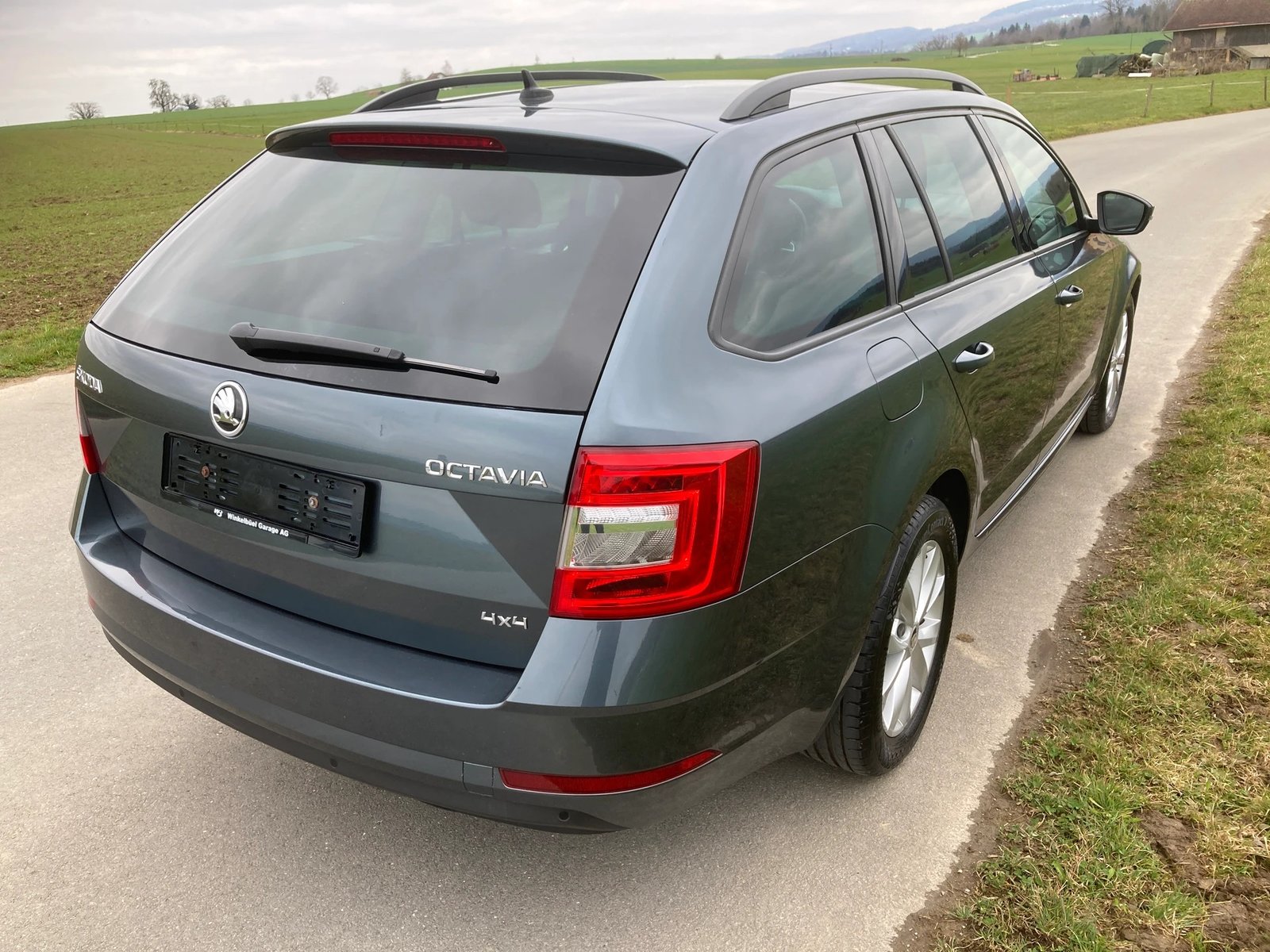 SKODA Octavia Combi 2.0 TDI Ambition 4x4 DSG, Diesel, Occasion / Gebraucht, Automatik - 3