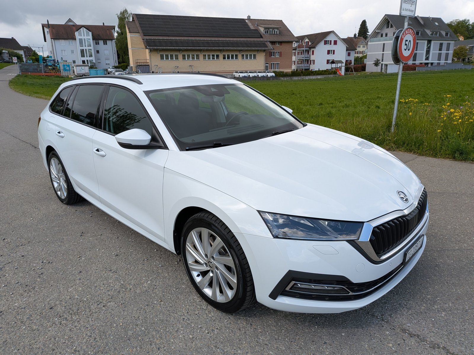 SKODA Octavia Combi 2.0 TDI DSG Style 4x4, Diesel, Occasion / Gebraucht, Automatik - 2