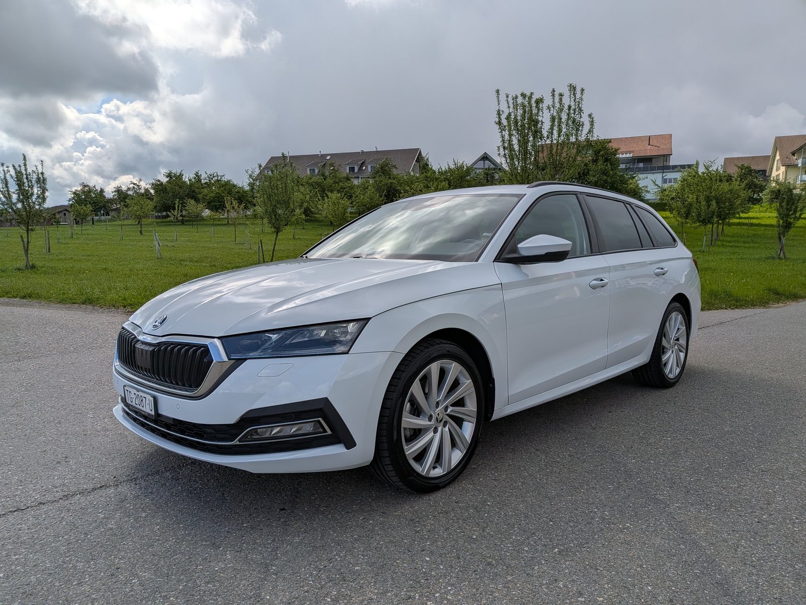 SKODA Octavia Combi 2.0 TDI DSG Style 4x4, Diesel, Occasion / Gebraucht, Automatik - 5