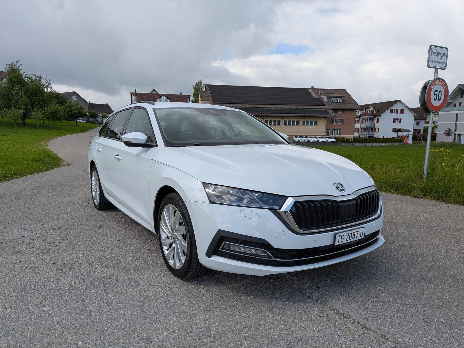 SKODA Octavia Combi 2.0 TDI DSG Style 4x4, Diesel, Occasion / Gebraucht, Automatik - 6