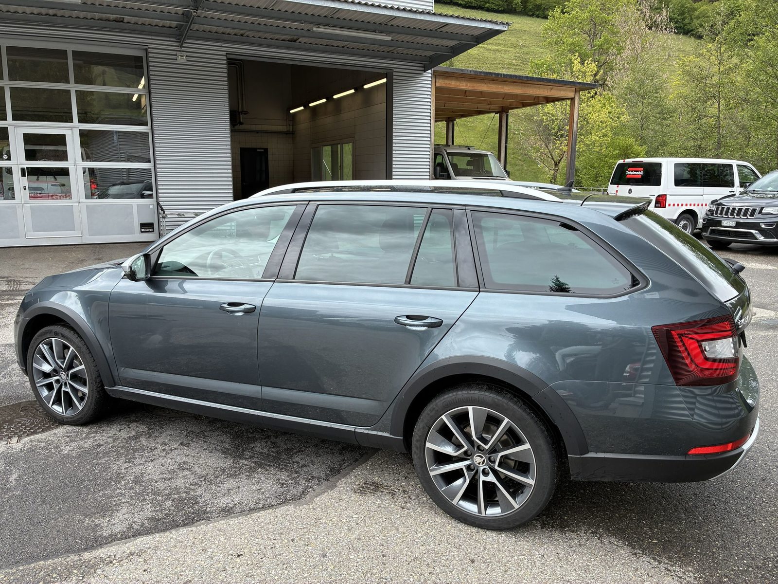 SKODA OCTAVIA COMBI SCOUT, Diesel, Occasioni / Usate, Automatico - 4