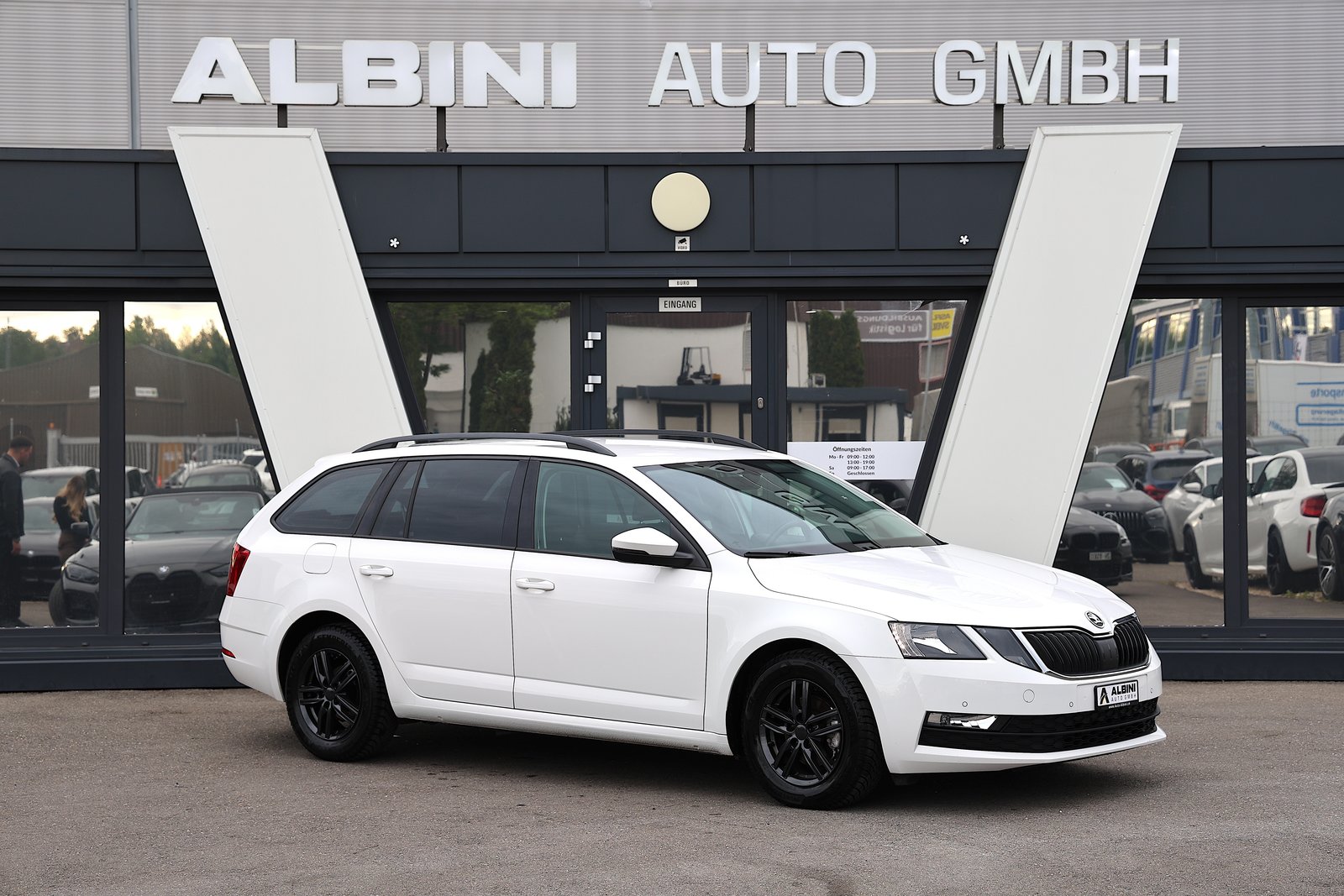 SKODA Octavia Combi 1.6 TDI Ambition DSG, Diesel, Occasioni / Usate, Automatico - 3