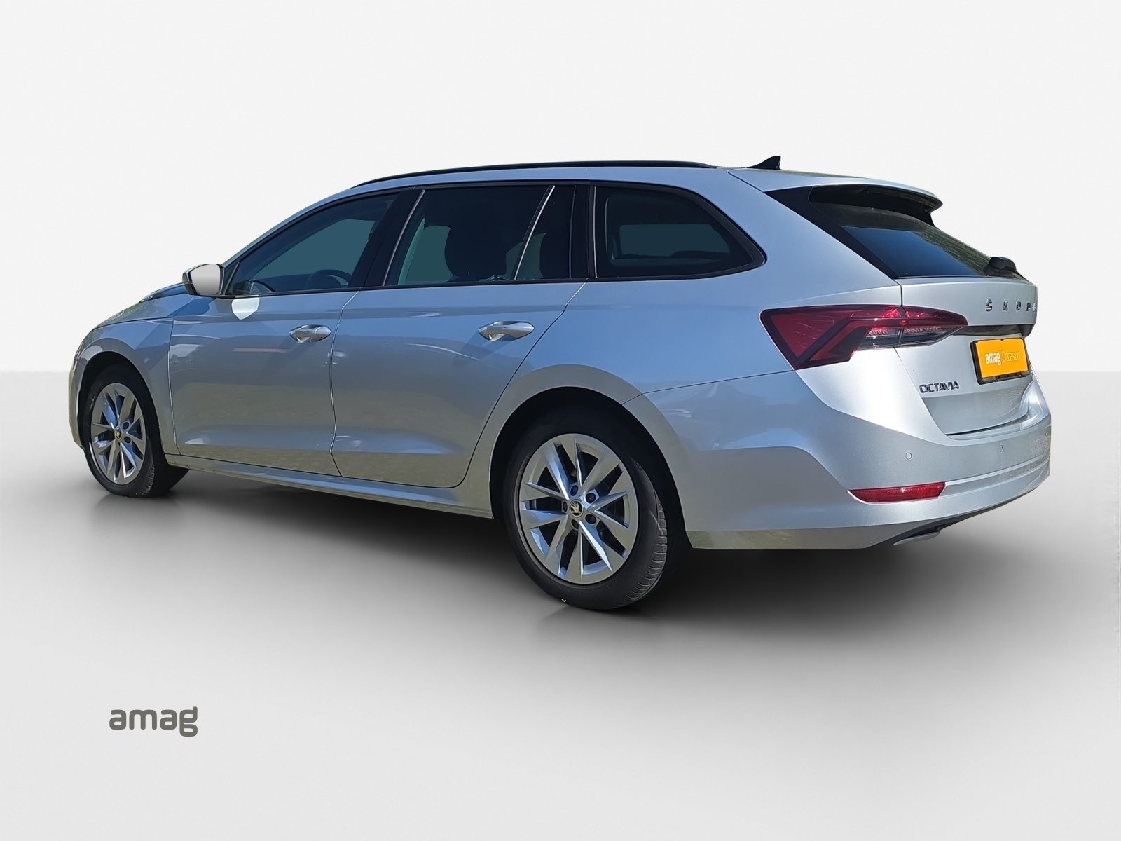 SKODA Octavia Ambition, Benzin, Occasion / Gebraucht, Automatik - 3