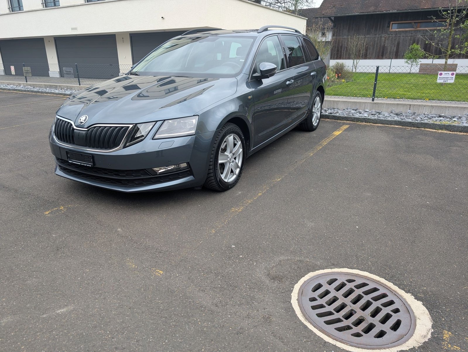 SKODA Octavia Combi 2.0 TDI Soleil 4x4 DSG *** Neue Mechatro