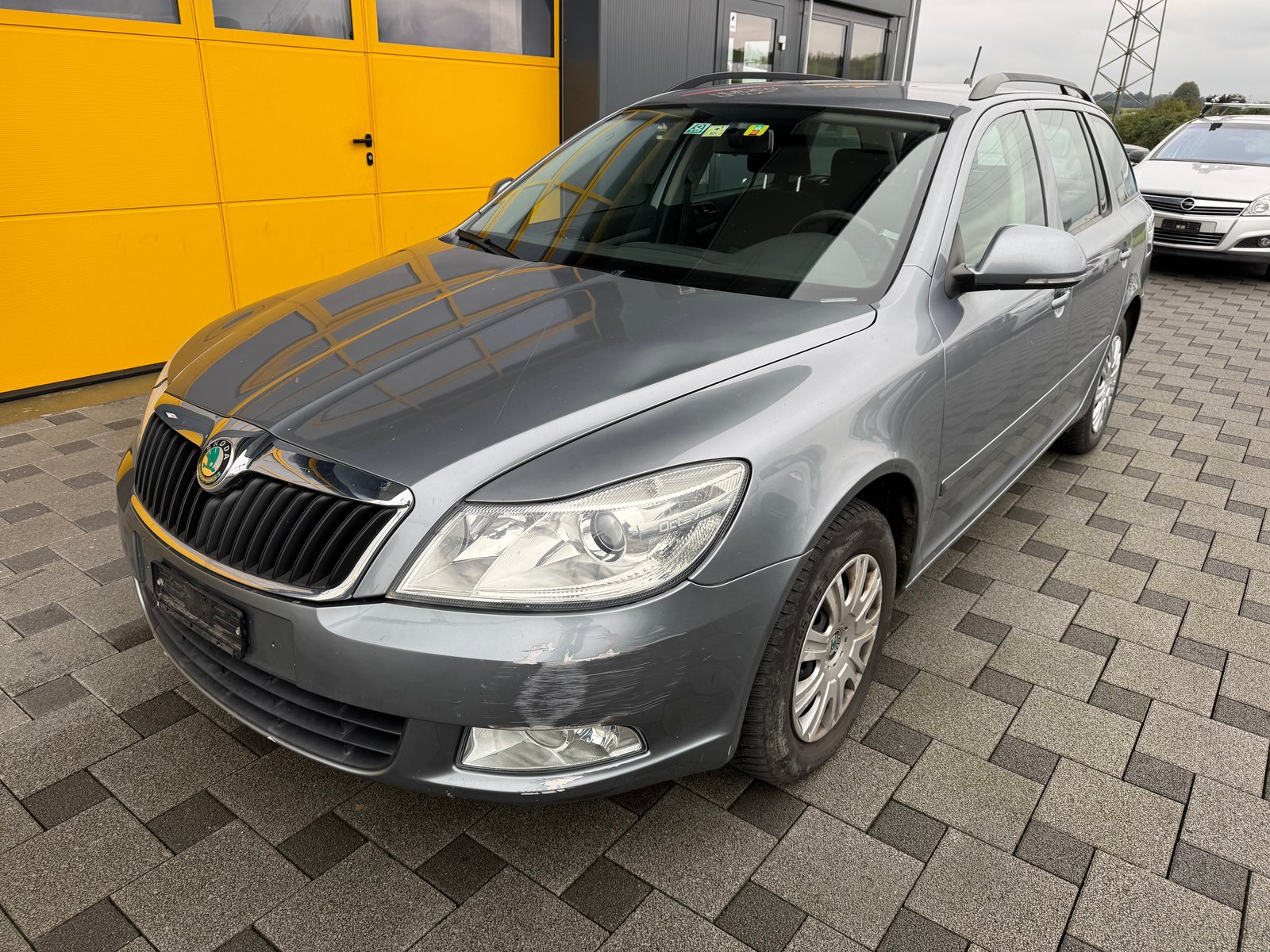 SKODA Octavia Combi 2.0 TDI Elegance 4x4 DSG
