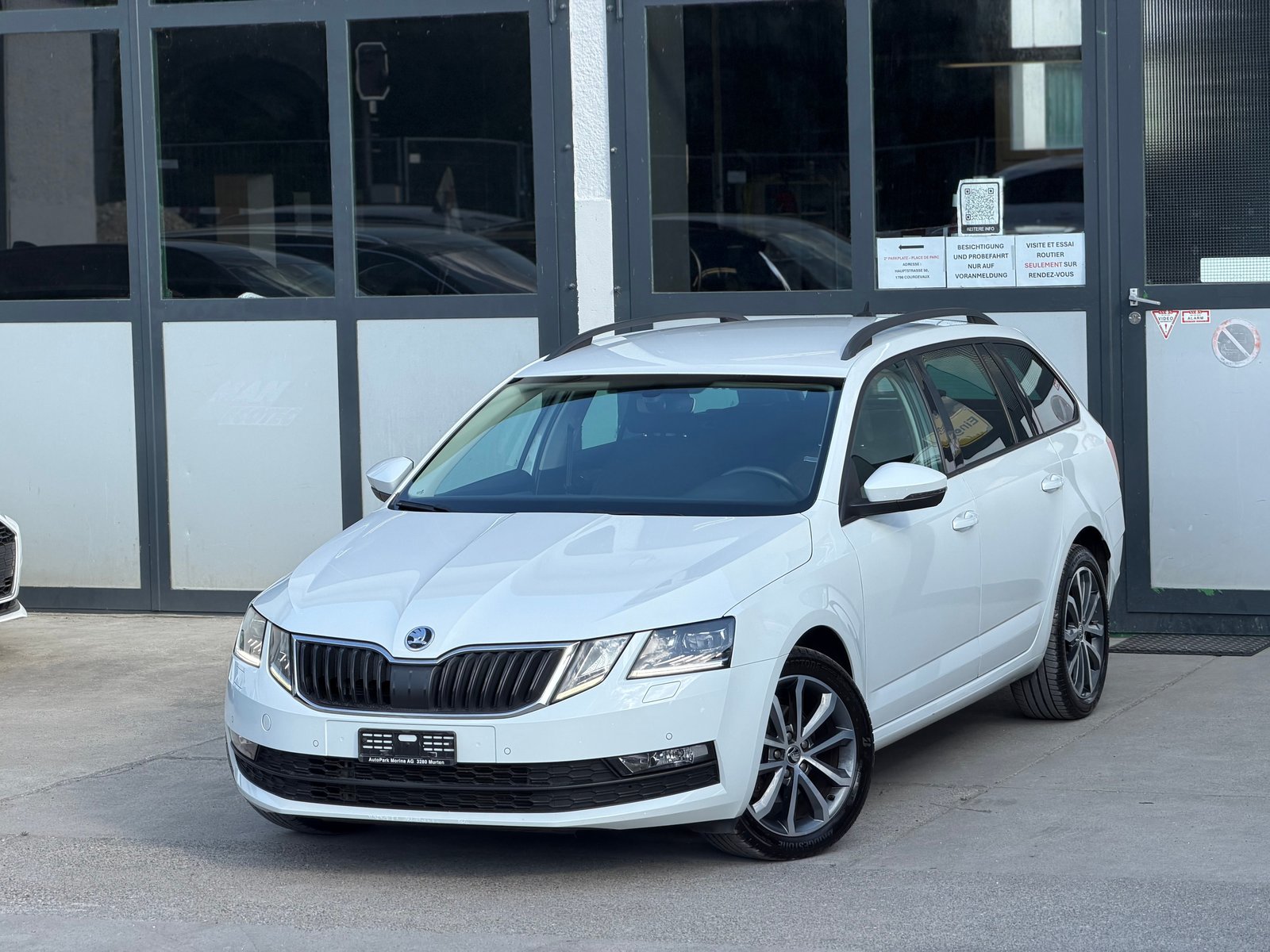 SKODA Octavia Combi 2.0 TDI Ambition 4x4 AHK 2.0T