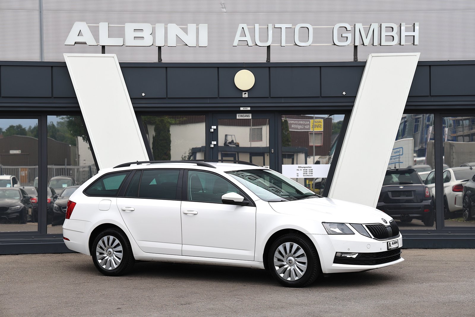 SKODA Octavia Combi 2.0 TDI Ambition 4x4 DSG, Diesel, Second hand / Used, Automatic - 3