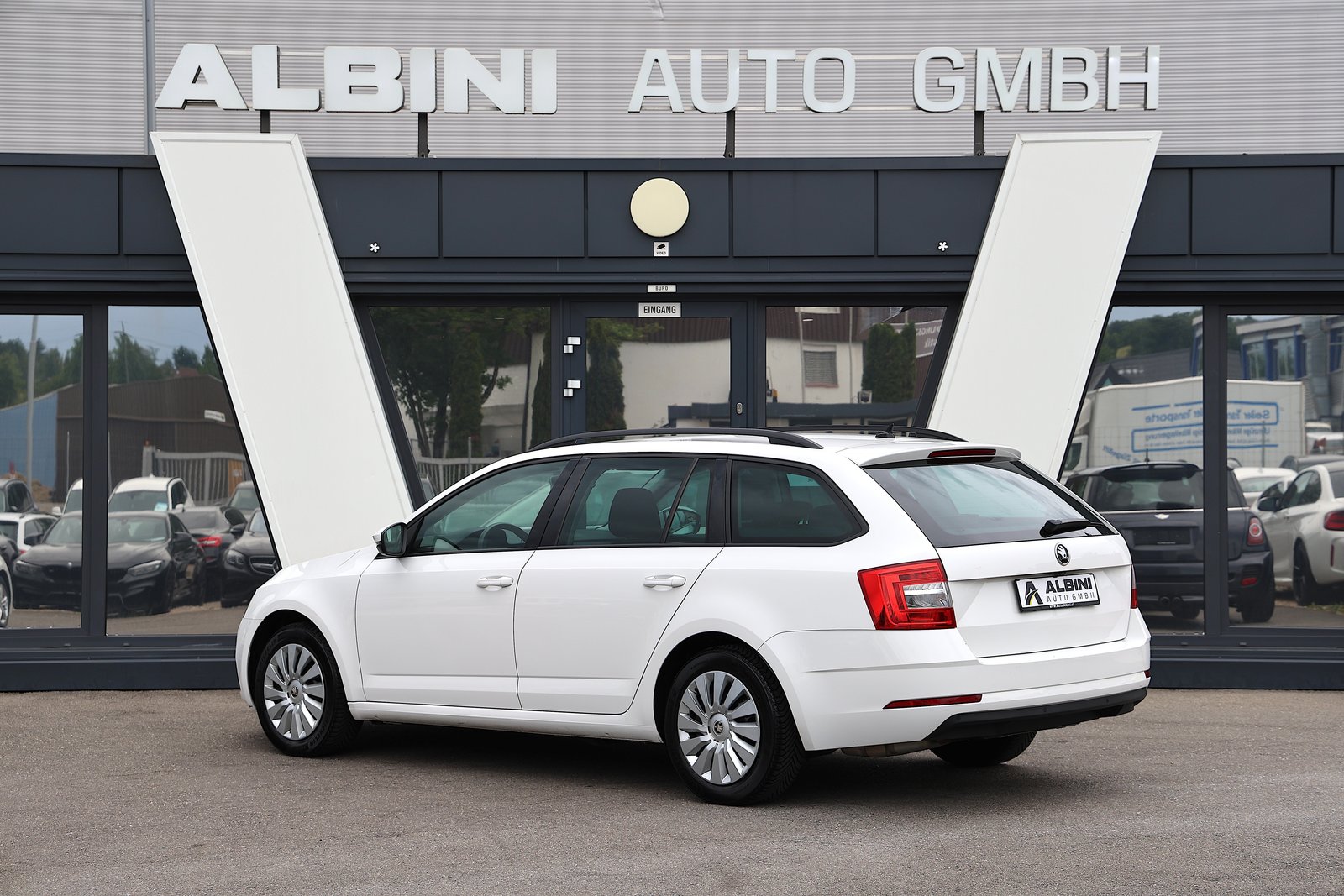 SKODA Octavia Combi 2.0 TDI Ambition 4x4 DSG, Diesel, Second hand / Used, Automatic - 5