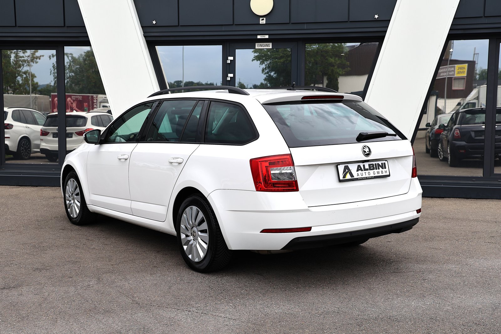 SKODA Octavia Combi 2.0 TDI Ambition 4x4 DSG, Diesel, Second hand / Used, Automatic - 6
