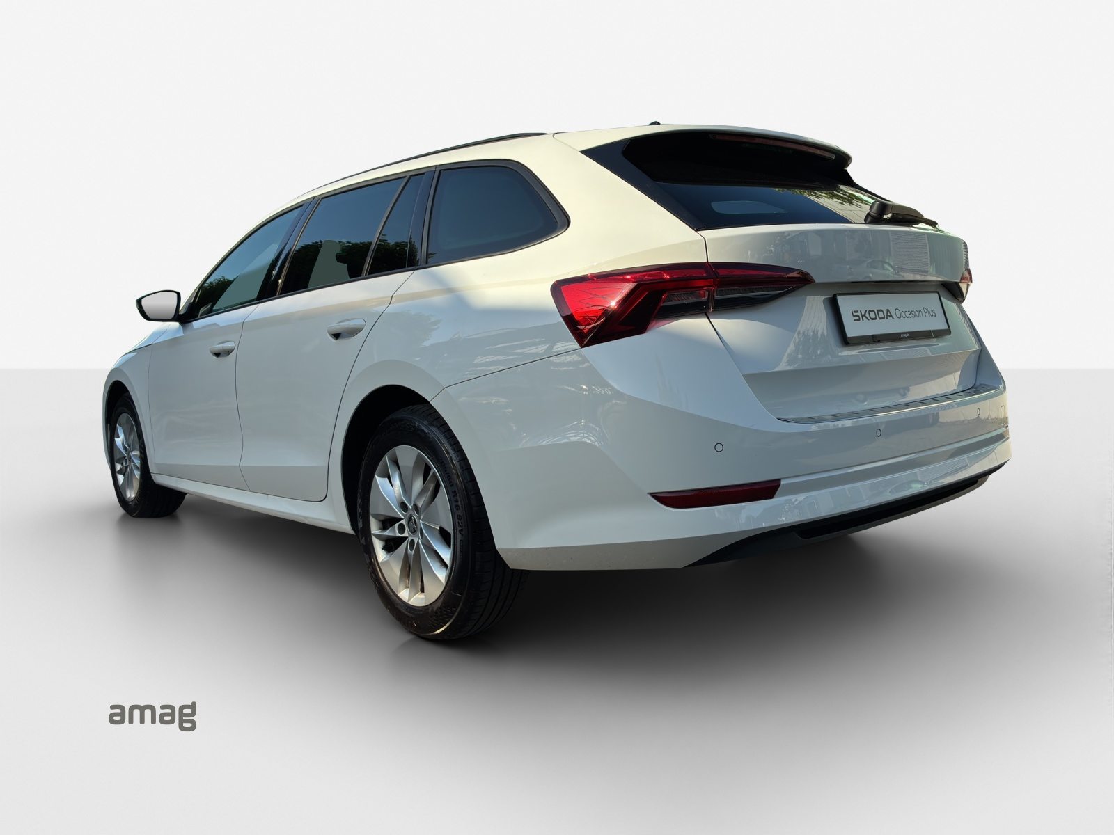 SKODA Octavia Ambition, Diesel, Occasion / Gebraucht, Automatik - 3