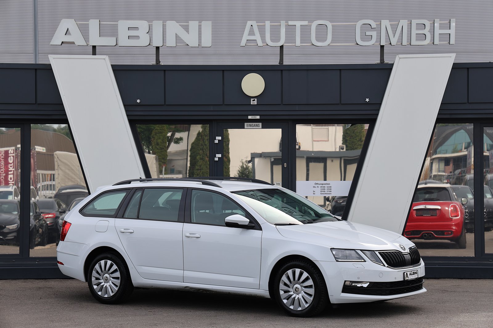 SKODA Octavia Combi 2.0 TDI Ambition DSG, Diesel, Occasioni / Usate, Automatico - 2