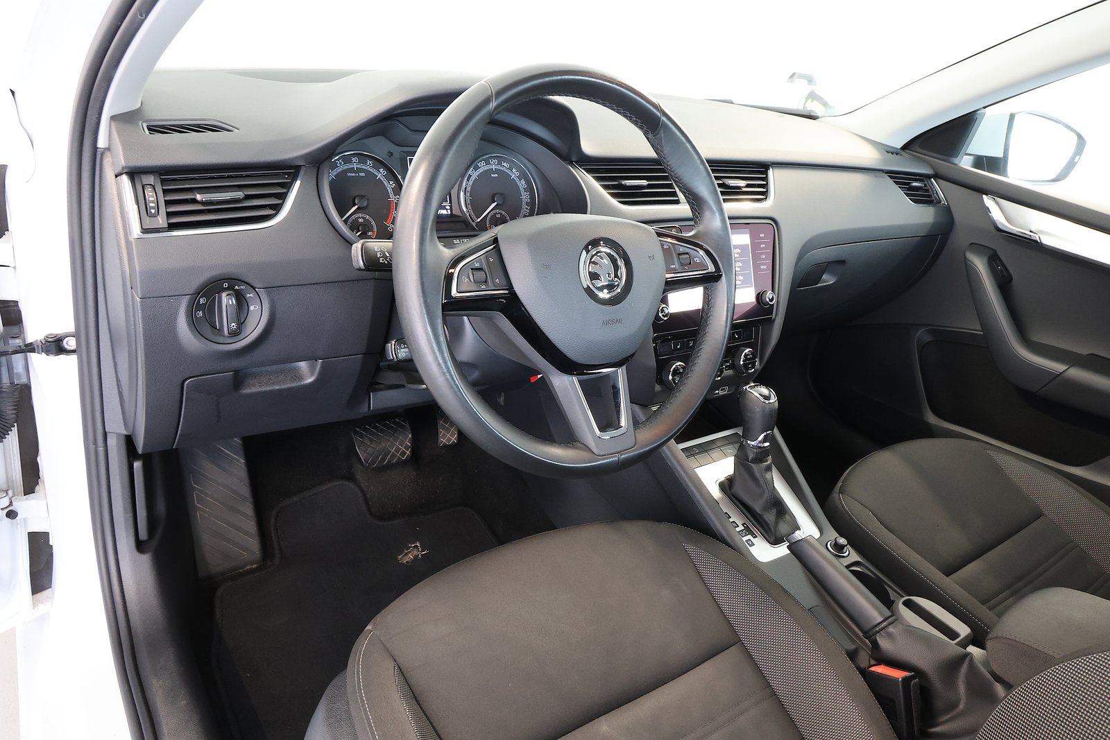 SKODA Octavia Combi 2.0 TDI Ambition DSG, Diesel, Occasioni / Usate, Automatico - 7