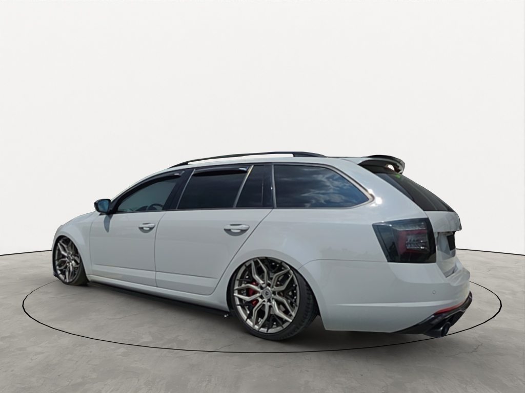 SKODA OCTAVIA Combi 2.0 TSI 290 RS Final Ed. DSG, Benzin, Occasion / Gebraucht, Automatik - 4
