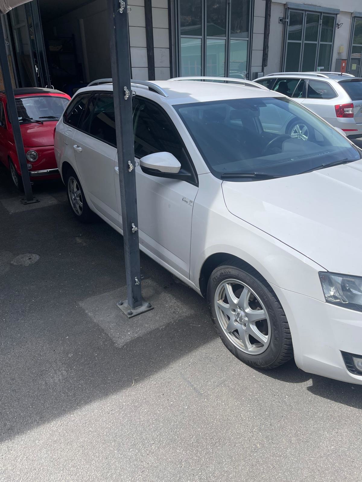 SKODA Octavia Combi 2.0 TDI Style, Diesel, Second hand / Used, Manual - 3