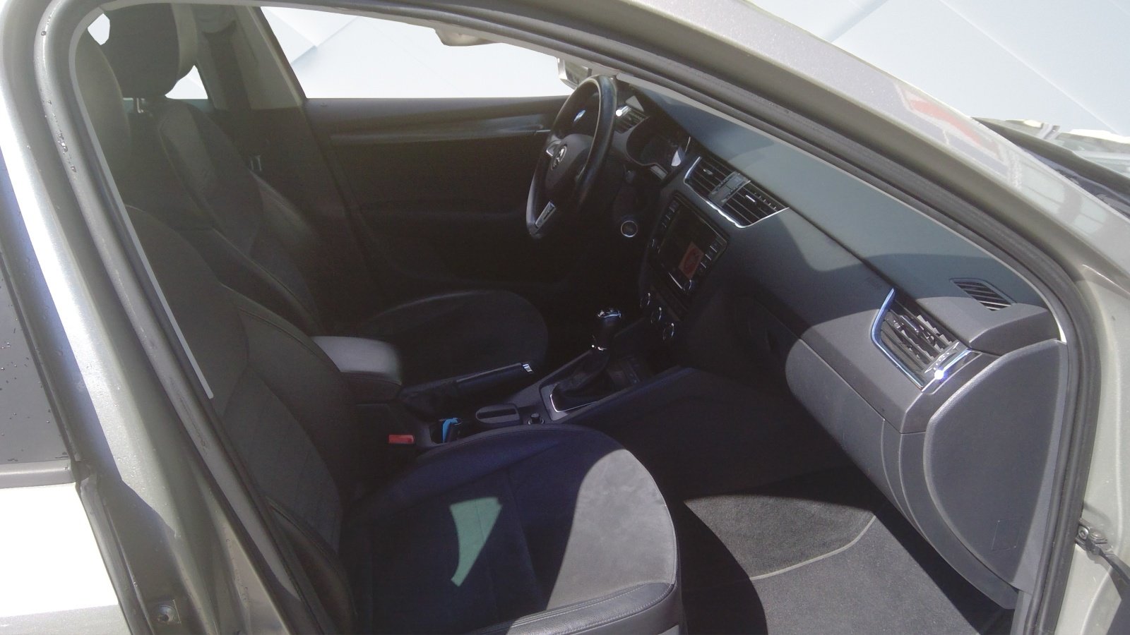SKODA Octavia Combi 1.8 TSI Scout 4x4 DSG, Benzin, Occasion / Gebraucht, Automatik - 5