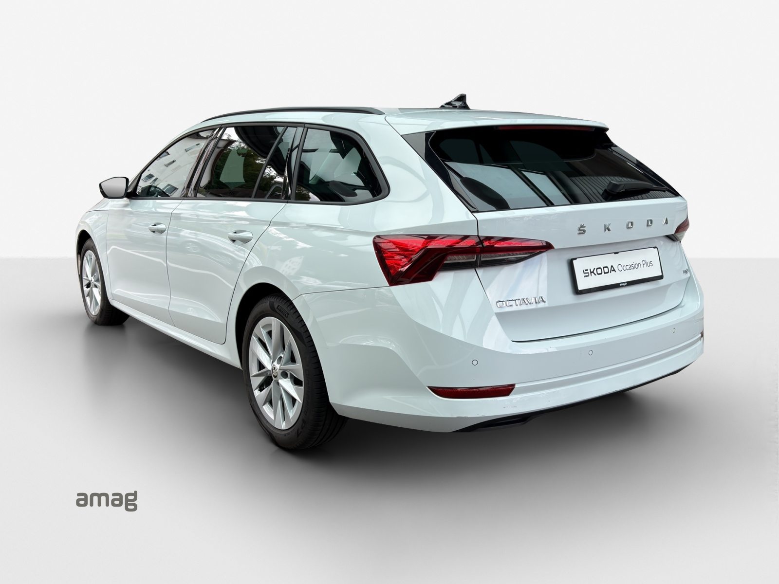 SKODA Octavia Ambition, Benzin, Occasion / Gebraucht, Automatik - 3