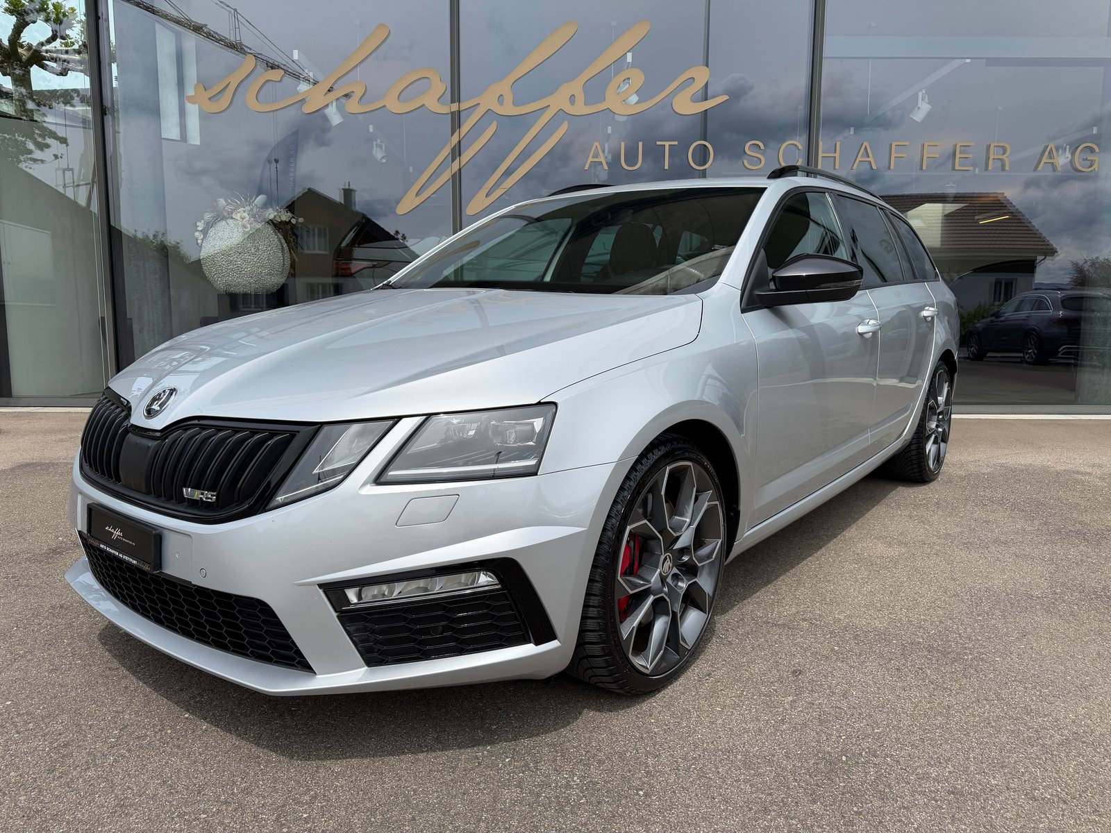 SKODA Octavia Combi 2.0 TSI RS DSG, Benzin, Occasion / Gebraucht, Automatik - 2