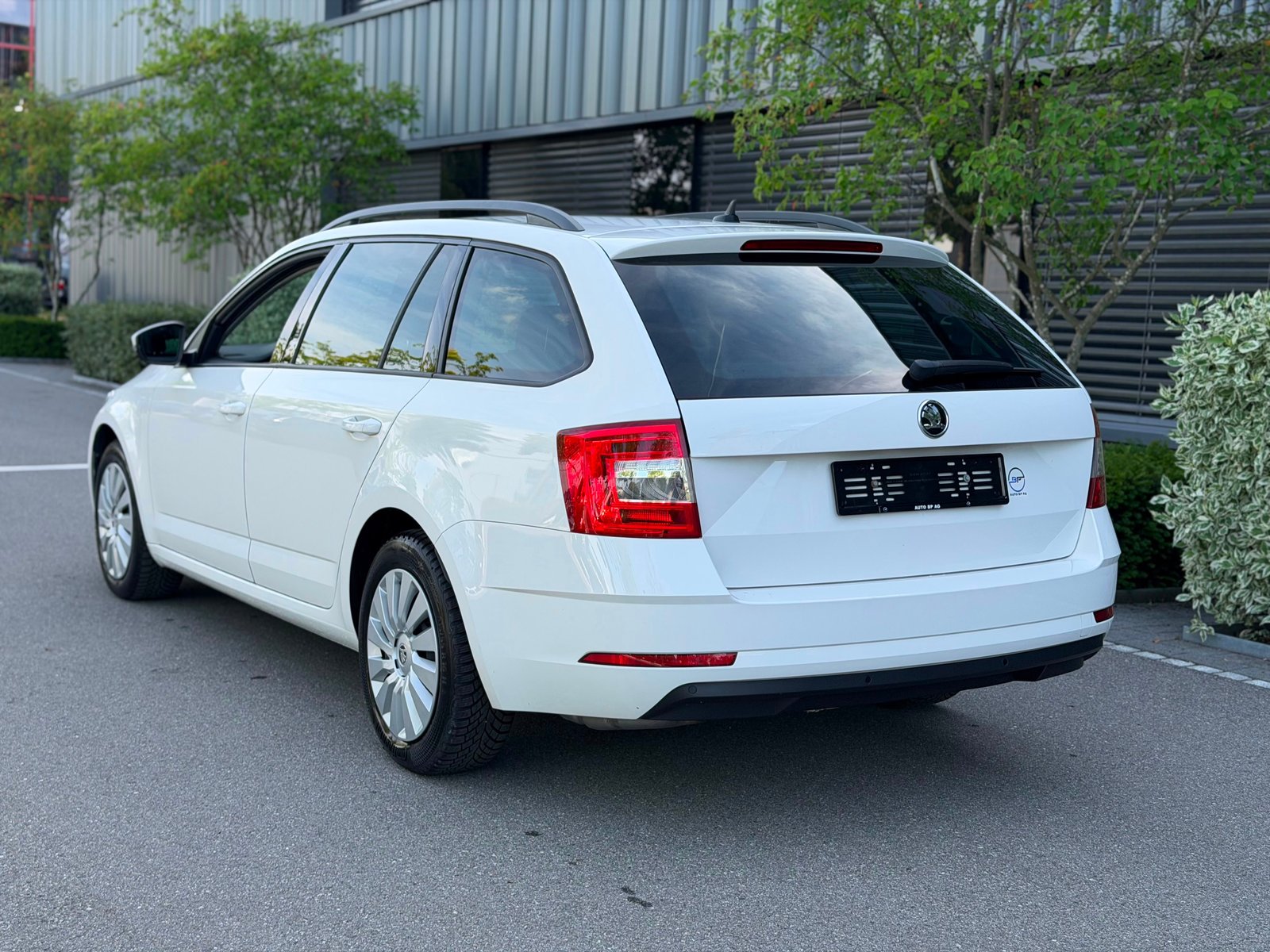 SKODA Octavia Combi 1.6 TDI Ambition 4x4, Diesel, Occasioni / Usate, Manuale - 2