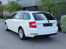 SKODA Octavia Combi 1.6 TDI Ambition 4x4, Diesel, Second hand / Used, Manual - 2