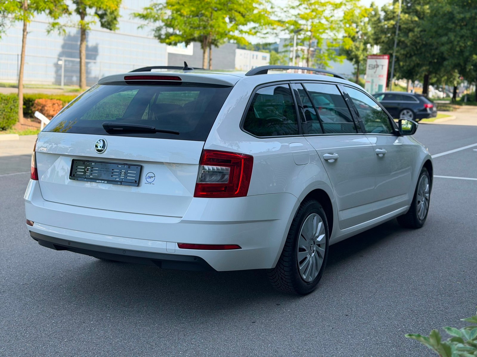 SKODA Octavia Combi 1.6 TDI Ambition 4x4, Diesel, Occasioni / Usate, Manuale - 5