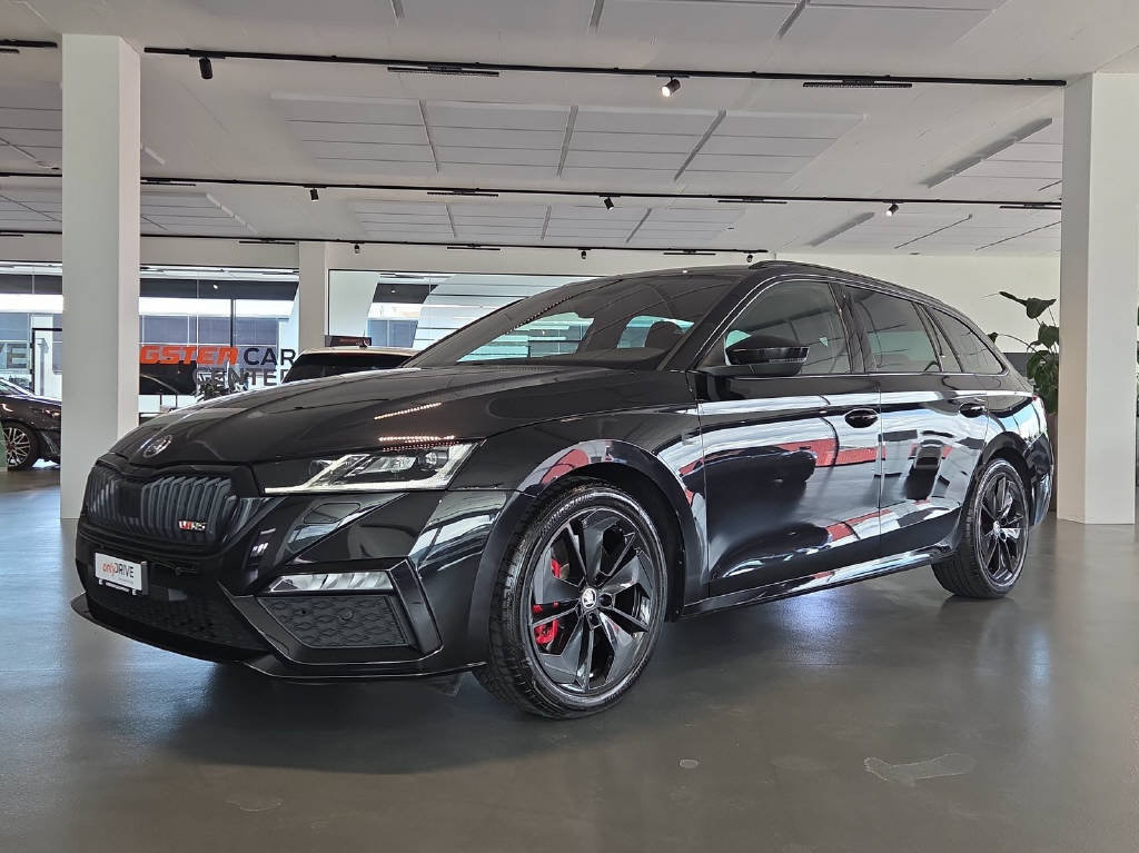 SKODA Octavia Combi 2.0 TSI RS DSG