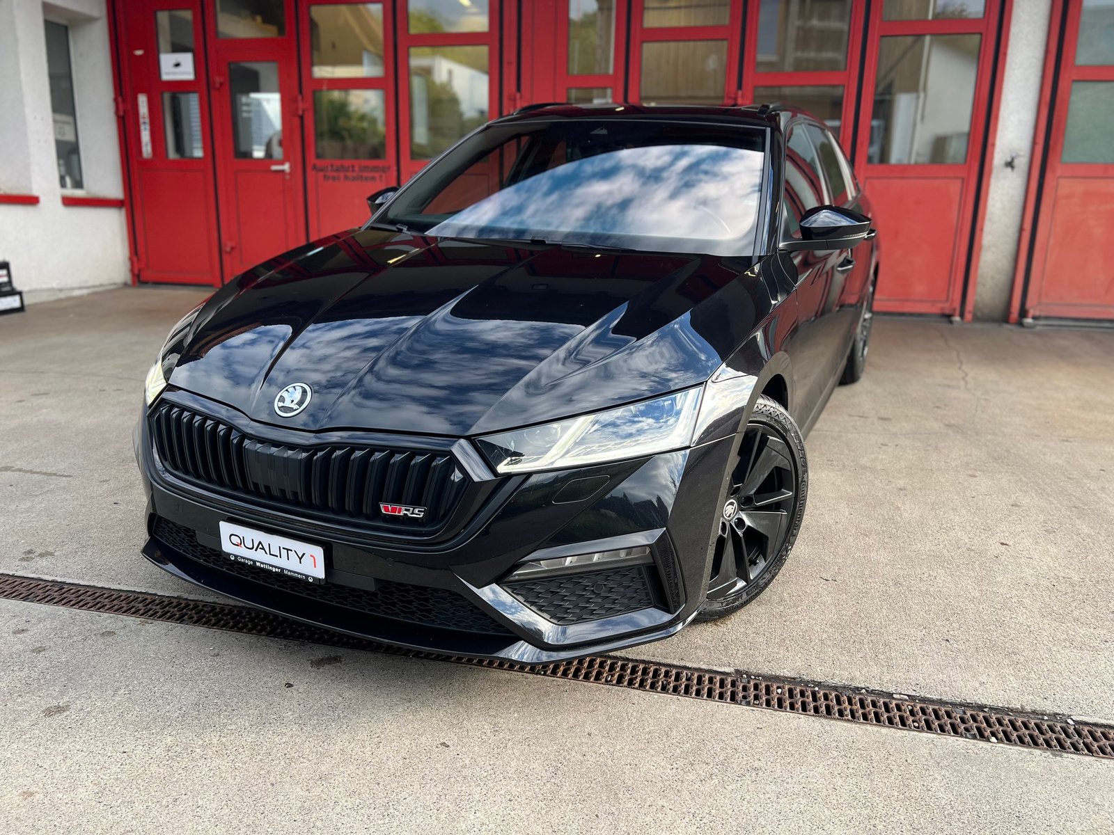 SKODA Octavia Combi 2.0 TDI DSG RS 4x4 // HUD // Pano // Sta