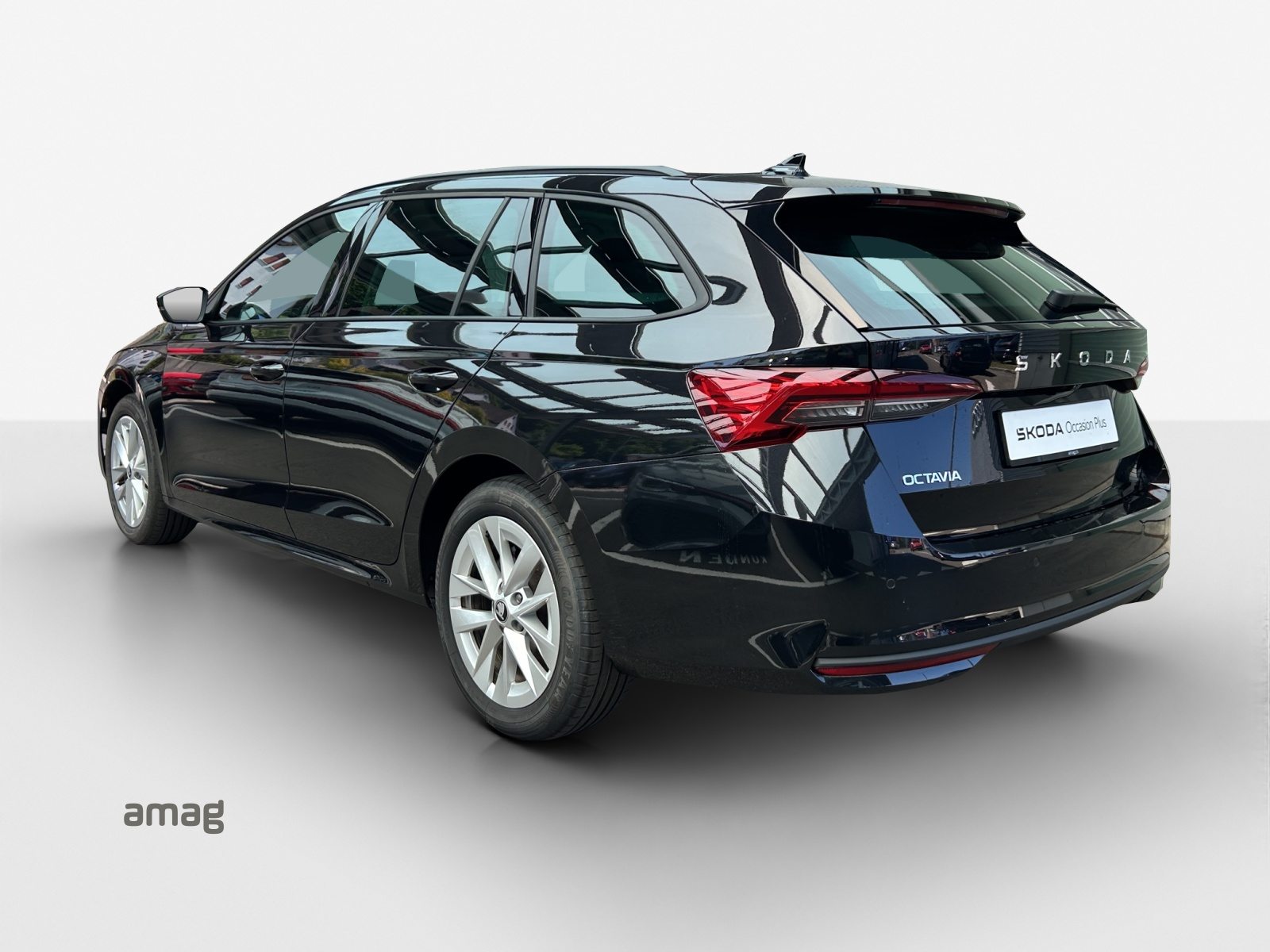 SKODA Octavia Selection MHEV, Benzin, Occasion / Gebraucht, Automatik - 3