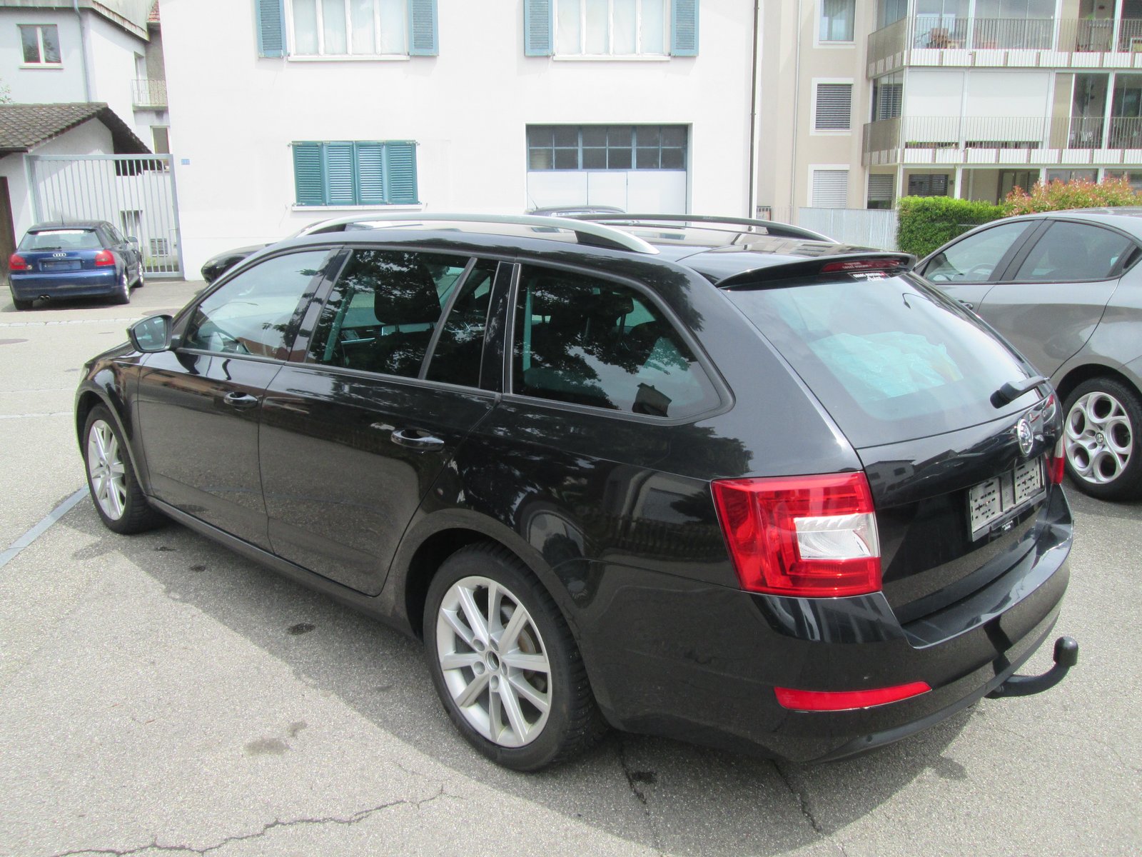 SKODA Octavia Combi 1.8 TSI Elegance 4x4 DSG, Benzin, Occasion / Gebraucht, Automatik - 3